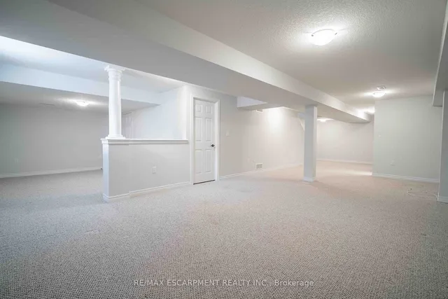 Additional property image - 8 Hillgartner Lane