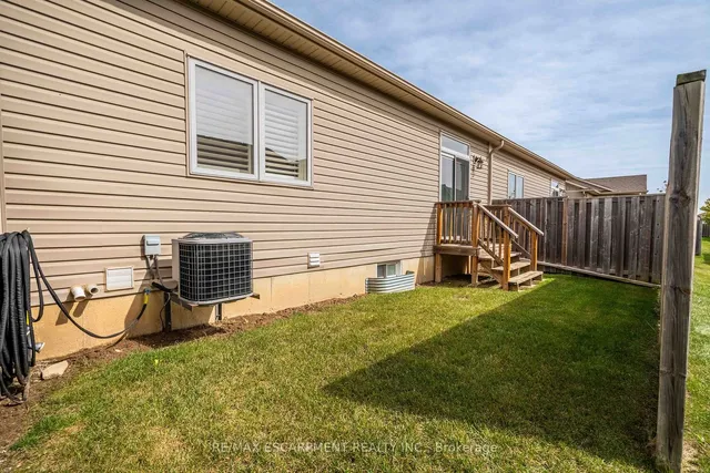 Additional property image - 8 Hillgartner Lane