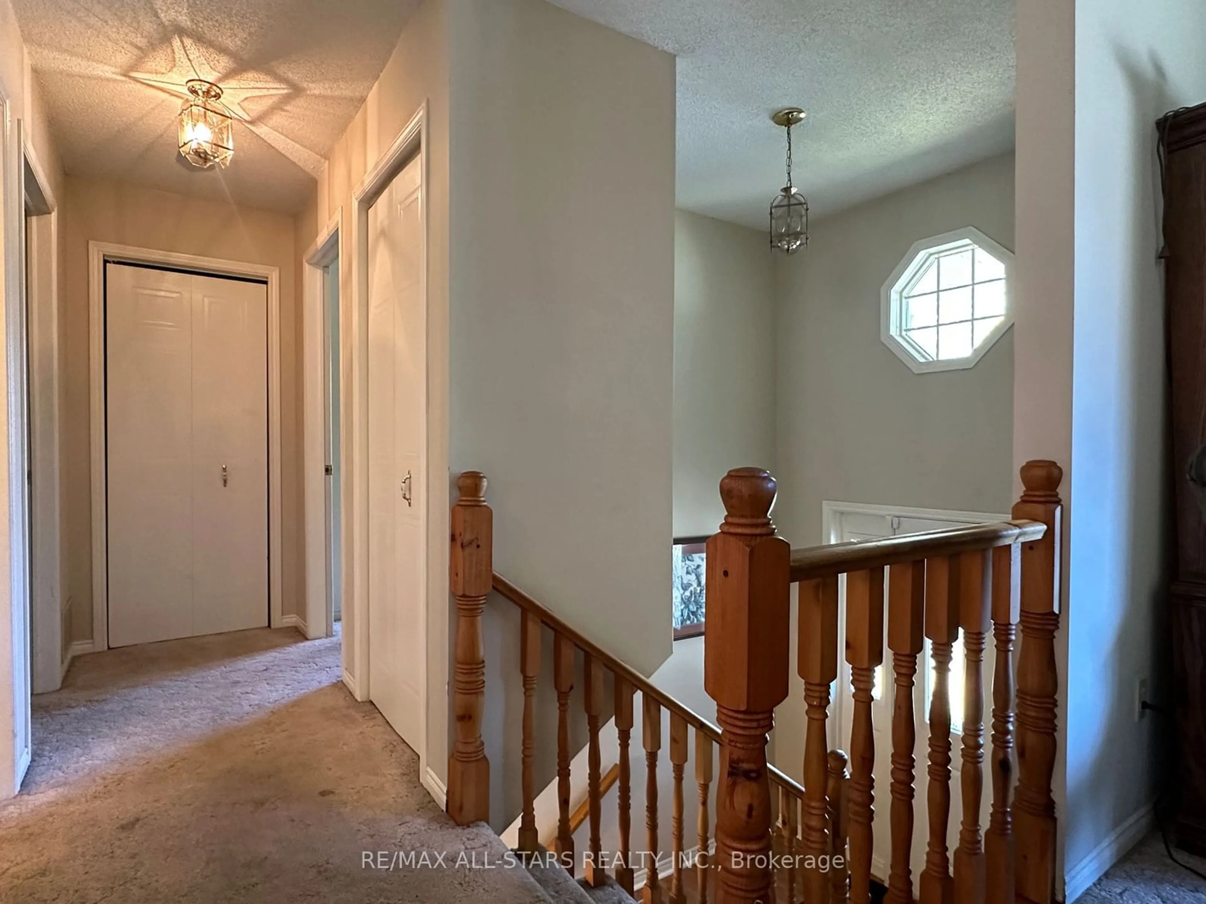 Indoor entryway, not visible floor for 45 Cedartree Lane, Kawartha Lakes Ontario K0M 1A0