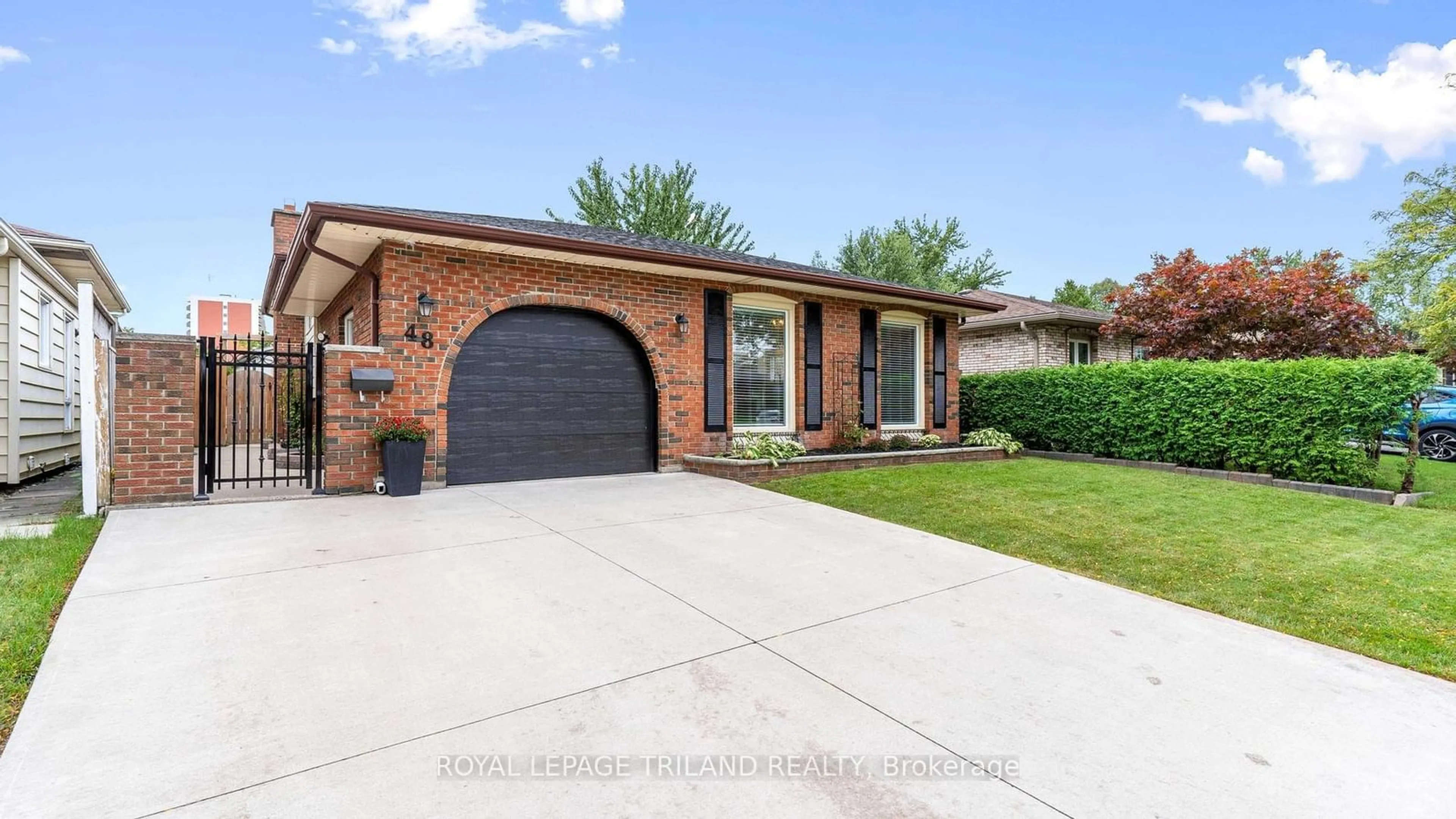 Home with brick exterior material for 48 Locust Cres, London Ontario N6E 2K2