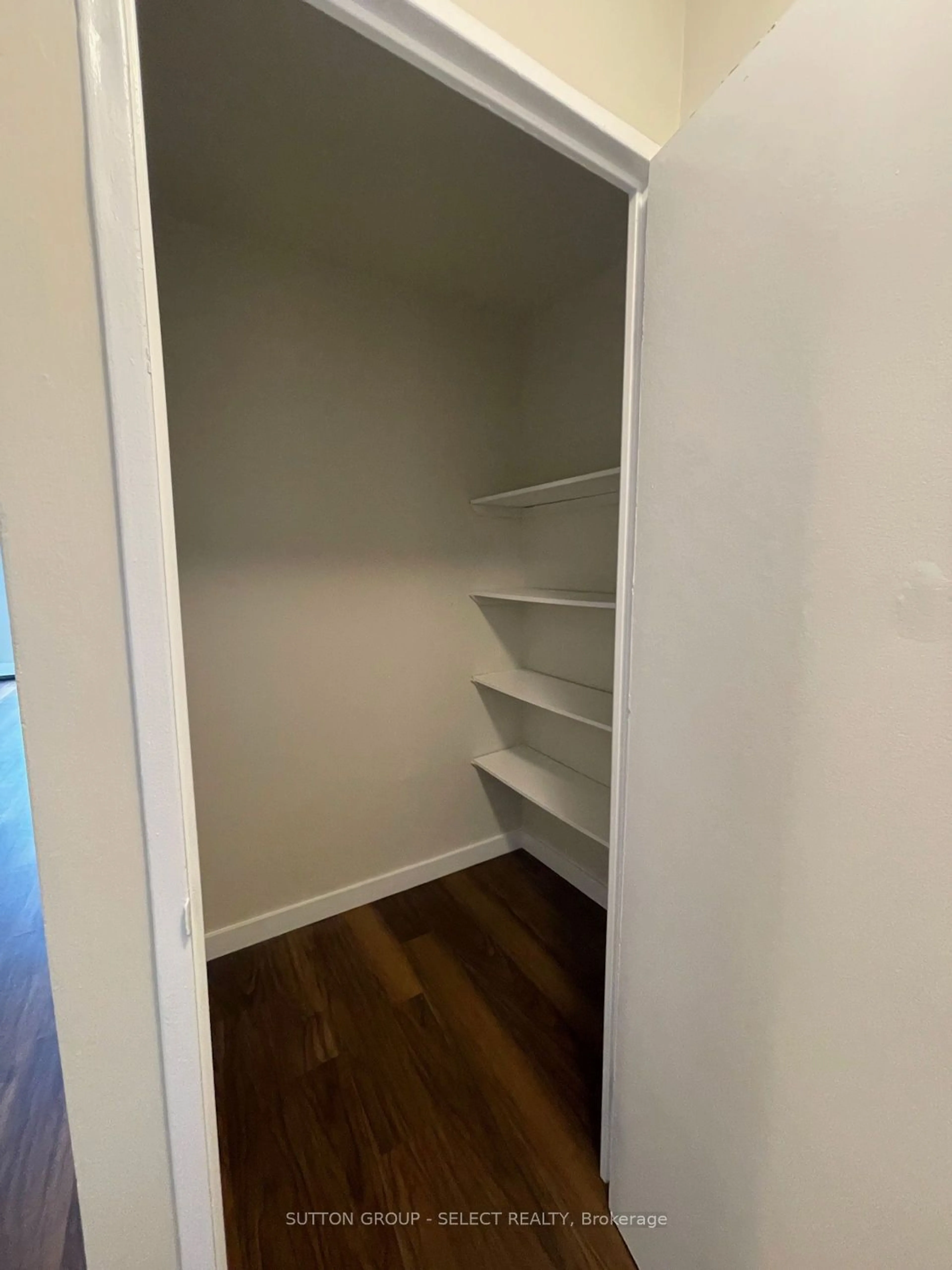 Storage room or clothes room or walk-in closet for 563 Mornington Ave #1101, London Ontario N5Y 4T8