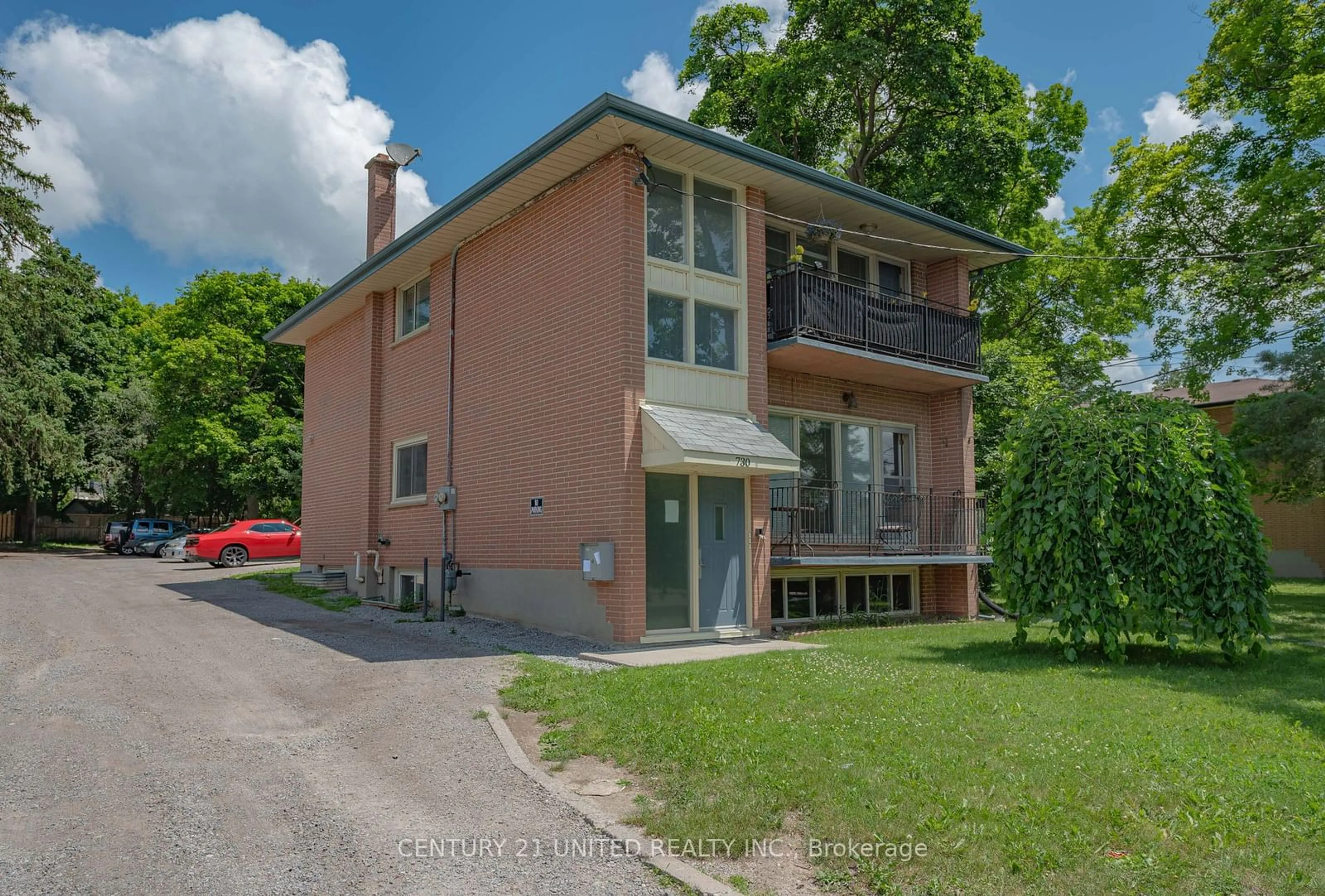 A pic from exterior of the house or condo, the street view for 730 Chemong Rd, Peterborough Ontario K9H 5Y9