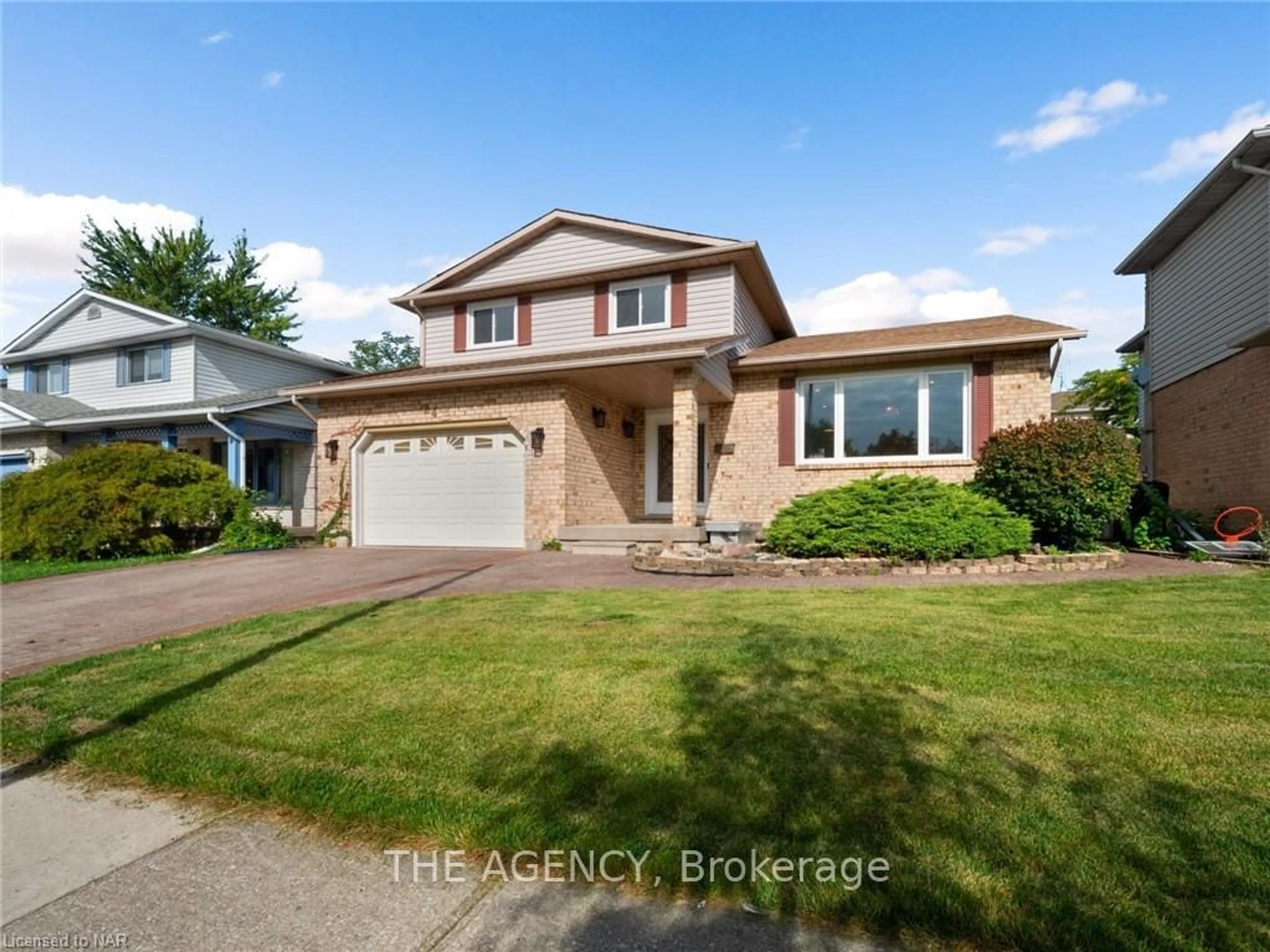 Frontside or backside of a home, the street view for 24 Keefer Rd, Thorold Ontario L2V 4Y4