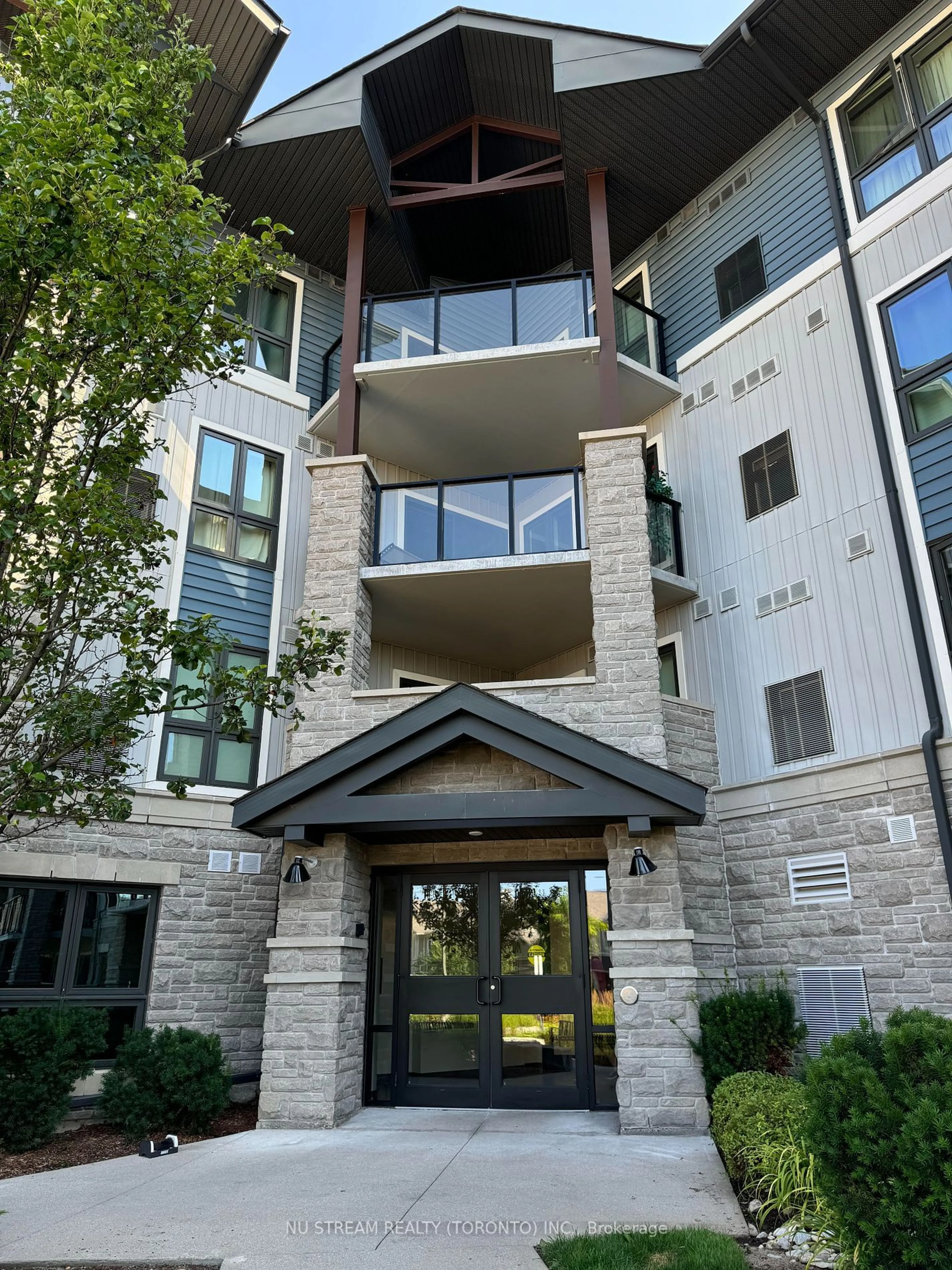 A pic from exterior of the house or condo, the front or back of building for 50 Bryan Crt #213, Kitchener Ontario N2A 4N4