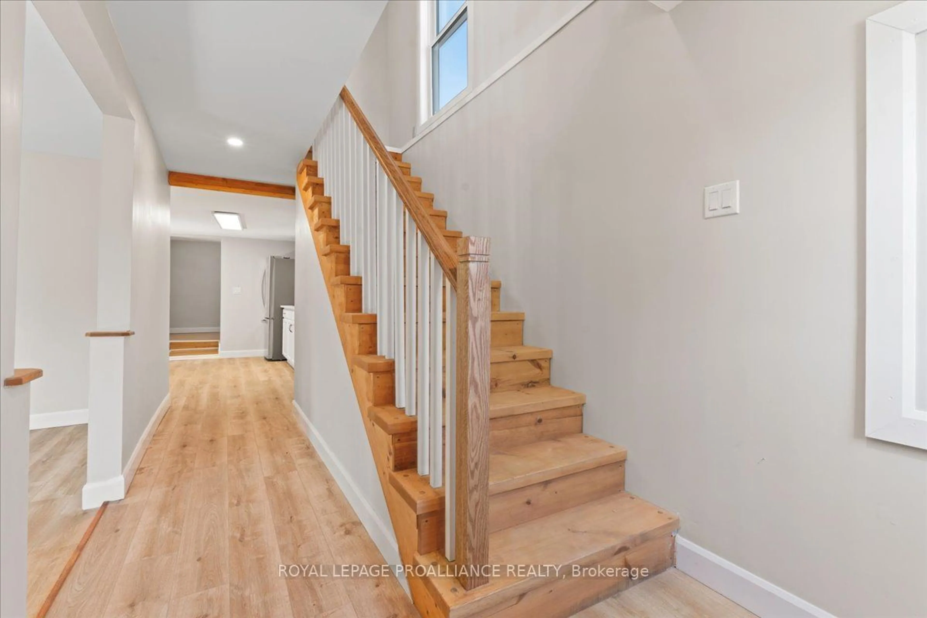 Stairs for 2740 County Road 5 Rd, Prince Edward County Ontario K0K 1W0