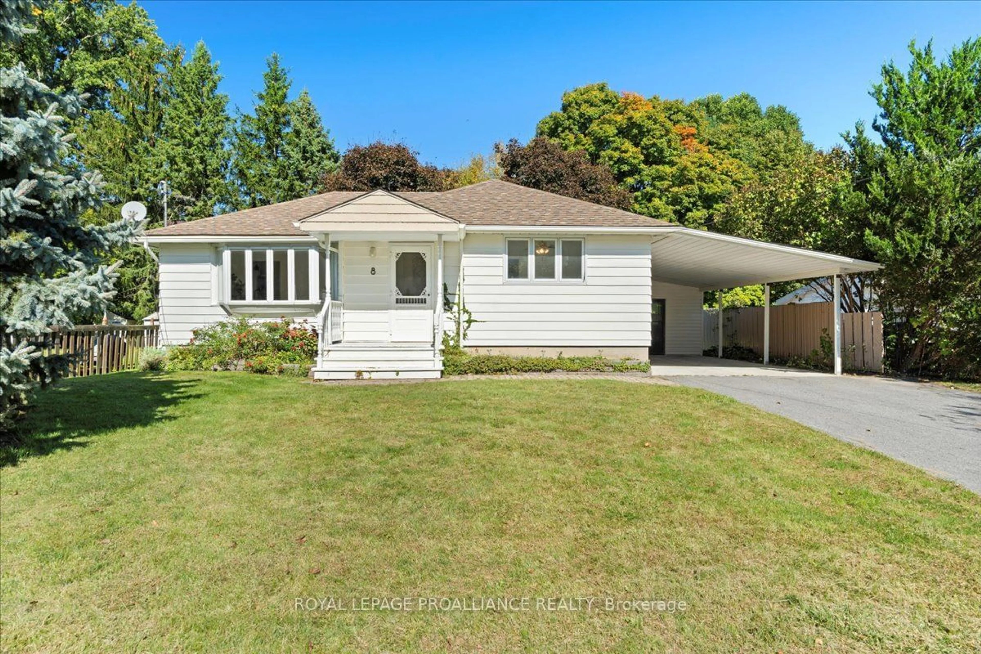 Frontside or backside of a home for 8 Johnson St, Prince Edward County Ontario K0K 2T0