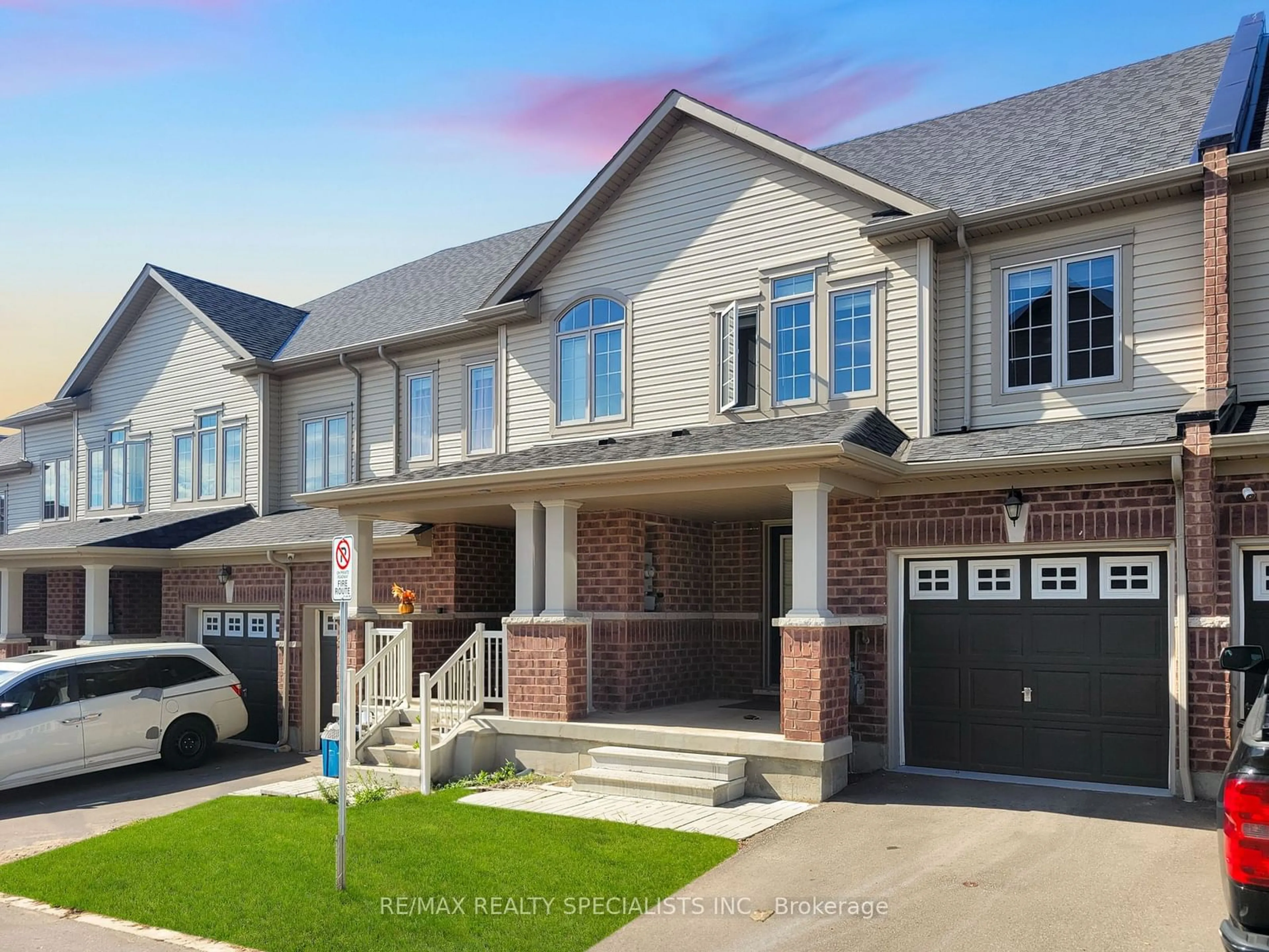 Home with brick exterior material for 740 Linden Dr #2, Cambridge Ontario N3H 0E3