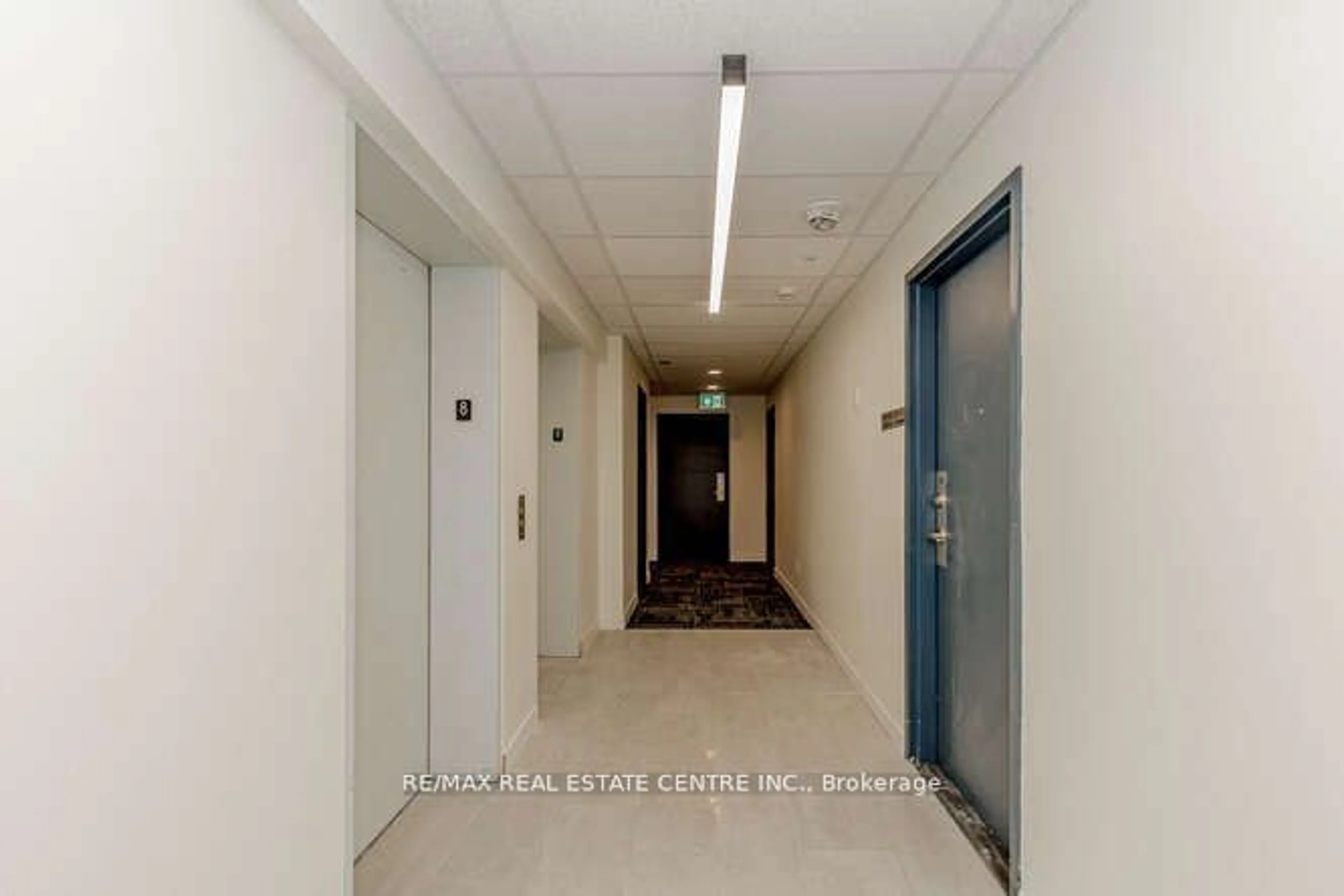 Indoor foyer, unknown floor for 128 King St #804, Waterloo Ontario N2J 2X9