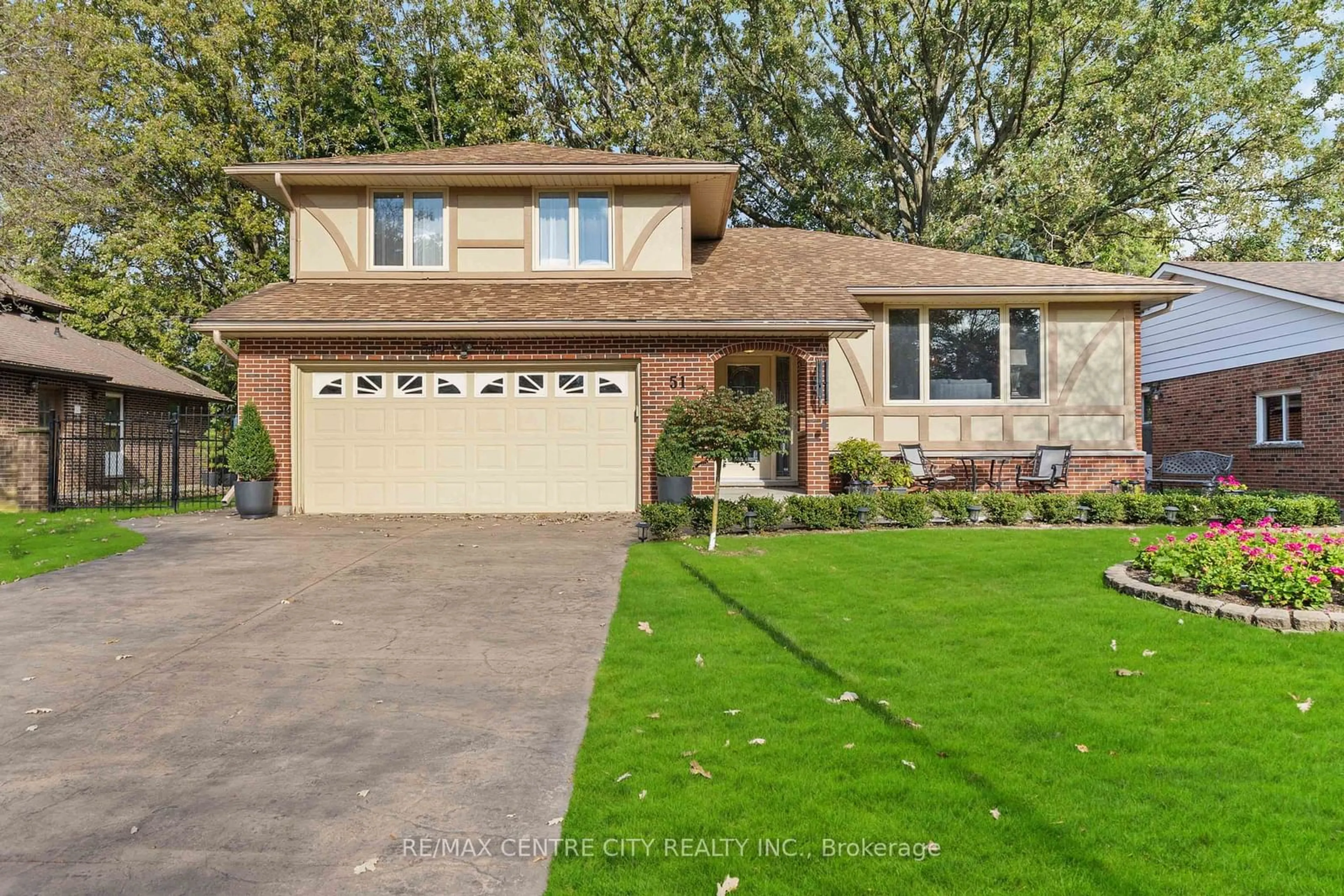 Home with brick exterior material for 51 Camden Pl, London Ontario N5X 2K5