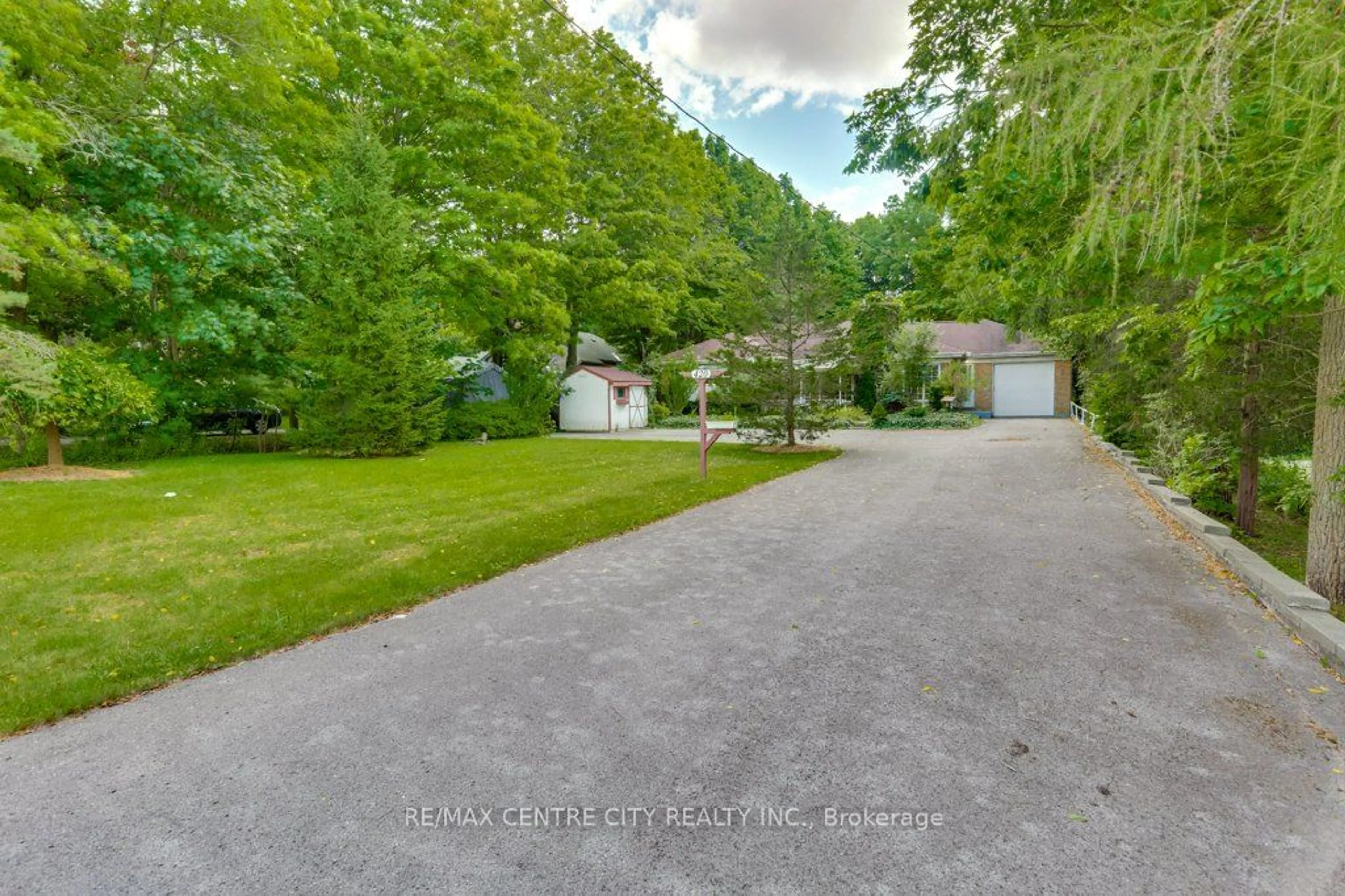 Frontside or backside of a home, the street view for 420 Riverside Dr, London Ontario N6H 2R7