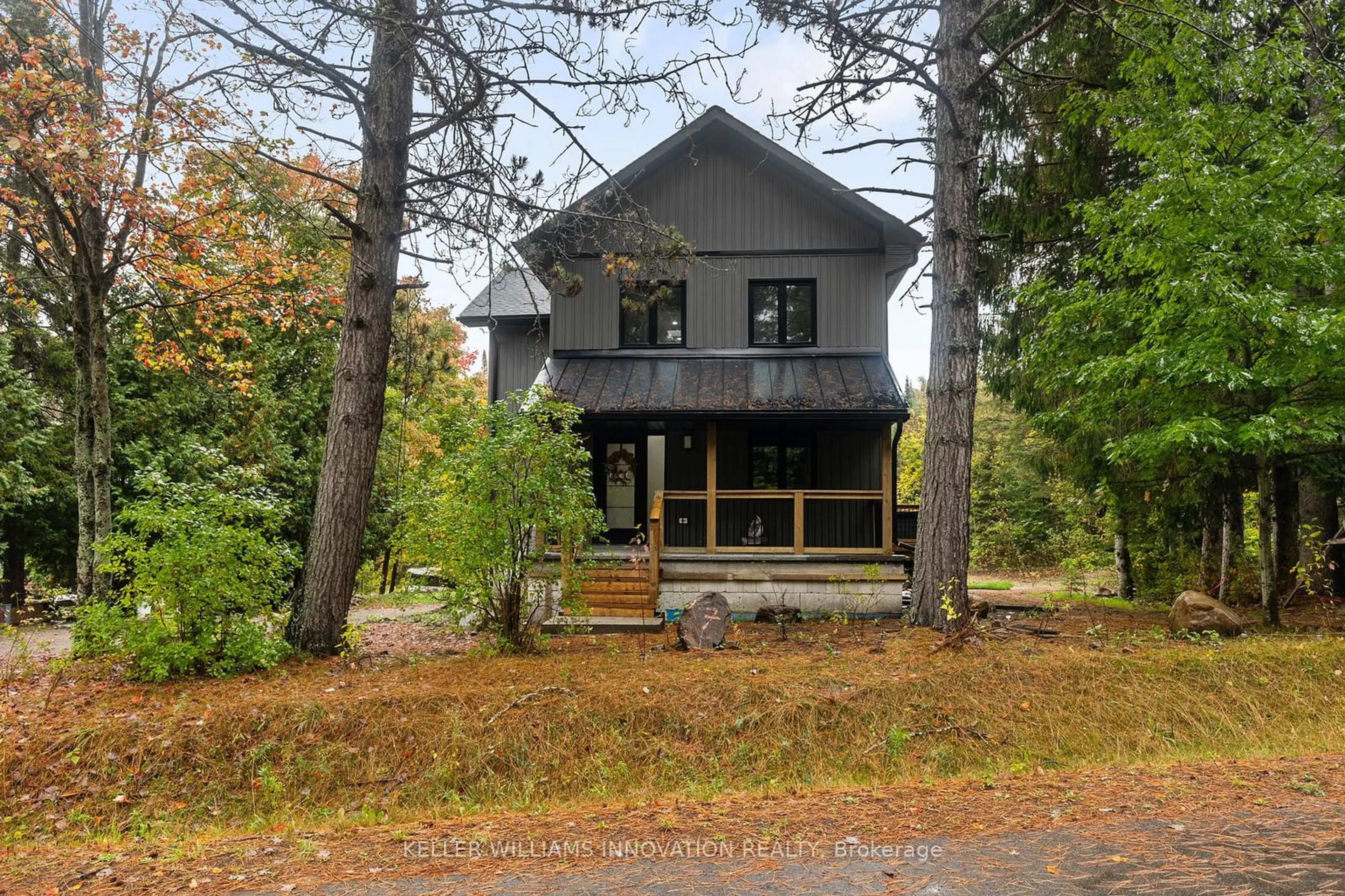 Frontside or backside of a home, cottage for 127 Paradise Rd, South Algonquin Ontario K0J 2M0