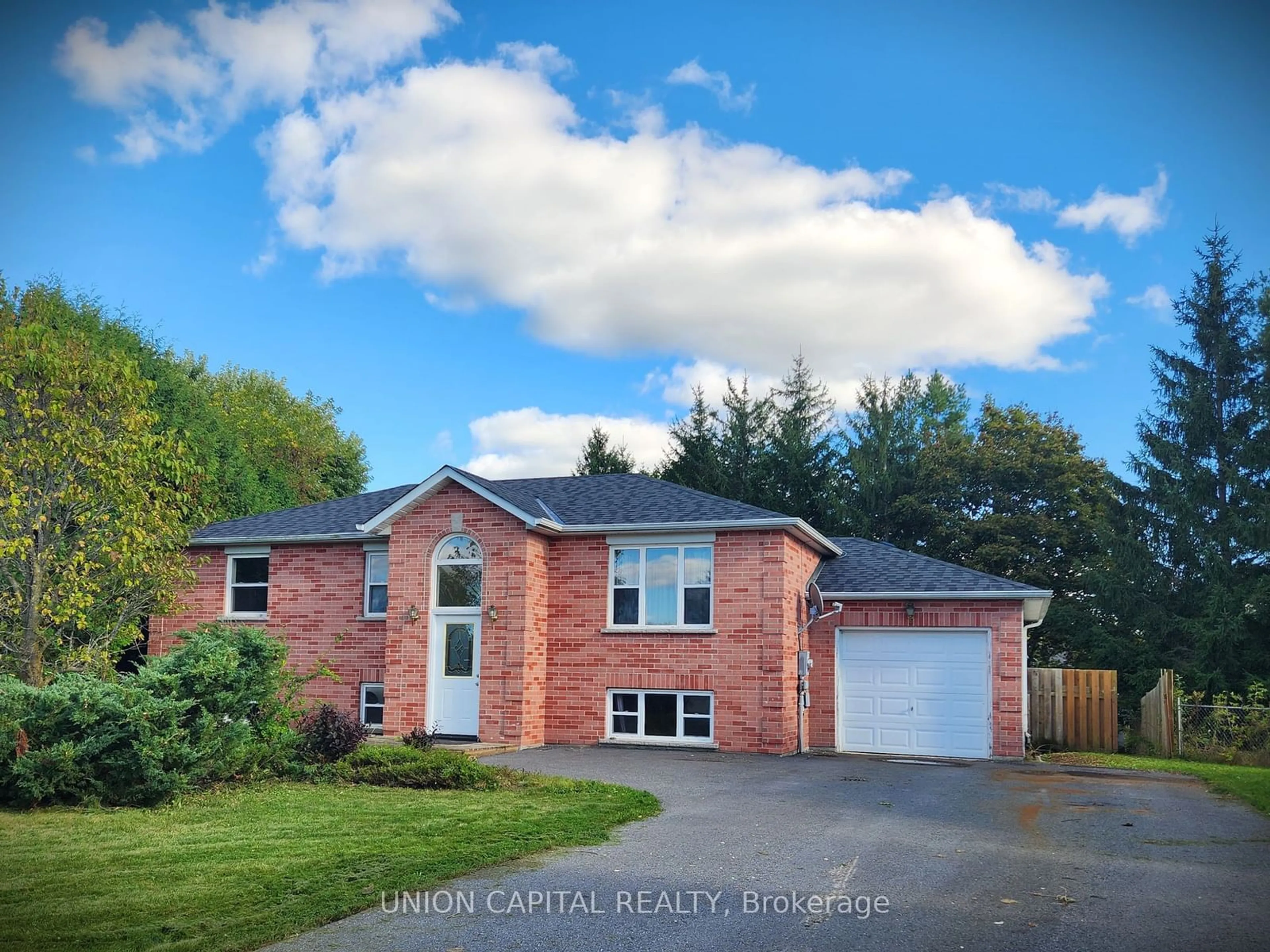 Frontside or backside of a home, cottage for 15 Sarah Cres, Kawartha Lakes Ontario K0L 2W0