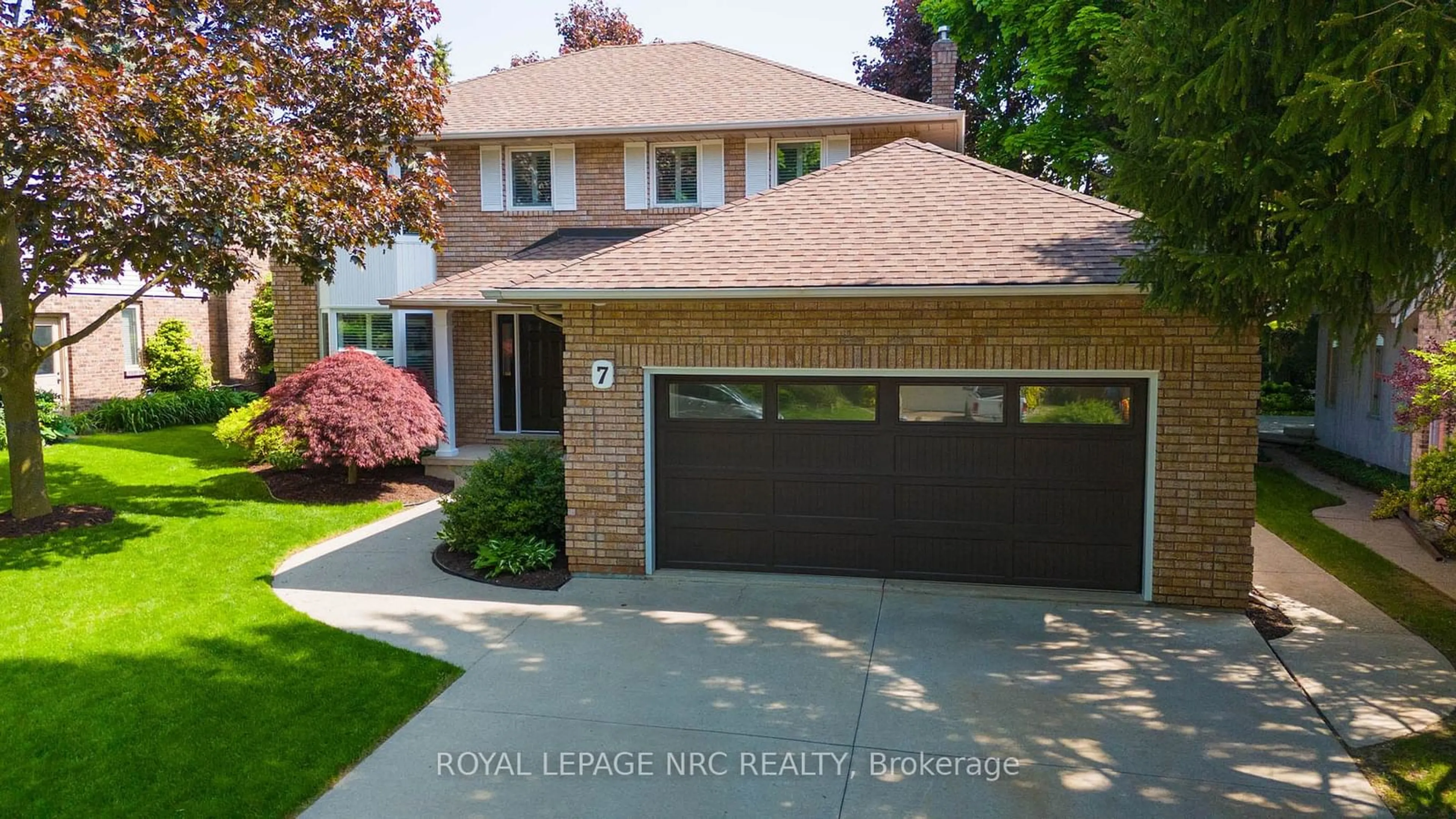 Home with brick exterior material for 7 Nursery Lane, Pelham Ontario L0S 1E1