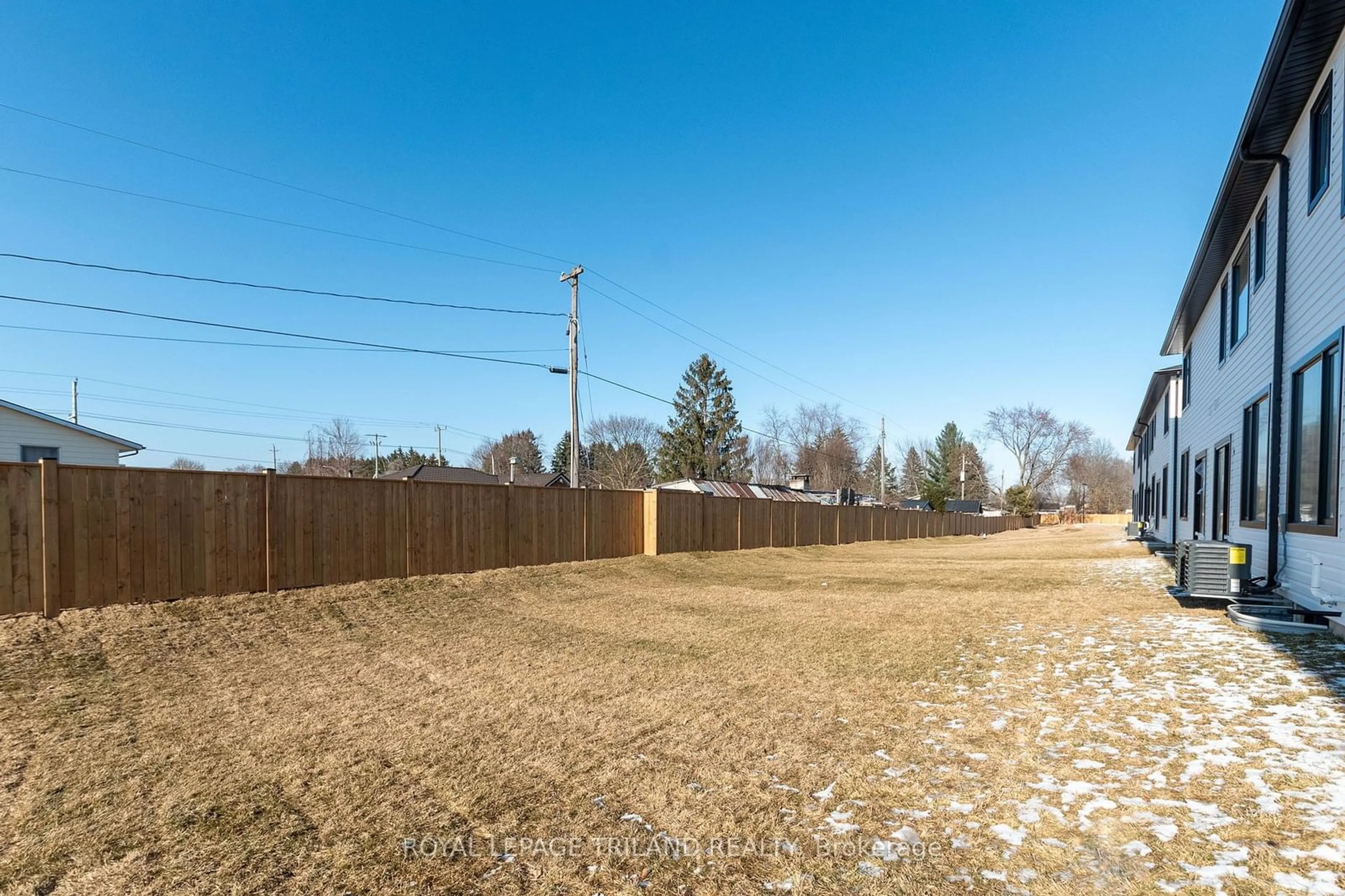 Patio, the fenced backyard for 101 SWALES Ave #20, Strathroy-Caradoc Ontario N7G 0C1