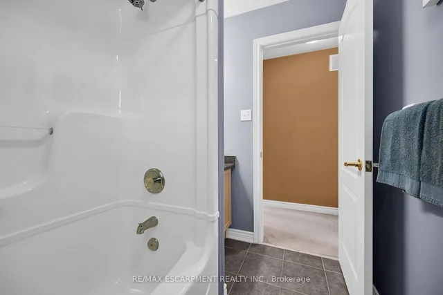 Additional property image - 28 Titan Dr
