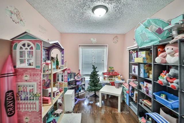 Additional property image - 102 Neil Ave
