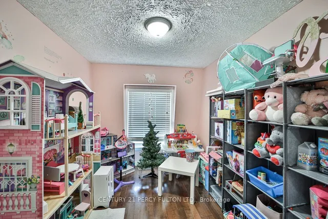 Additional property image - 102 Neil Ave