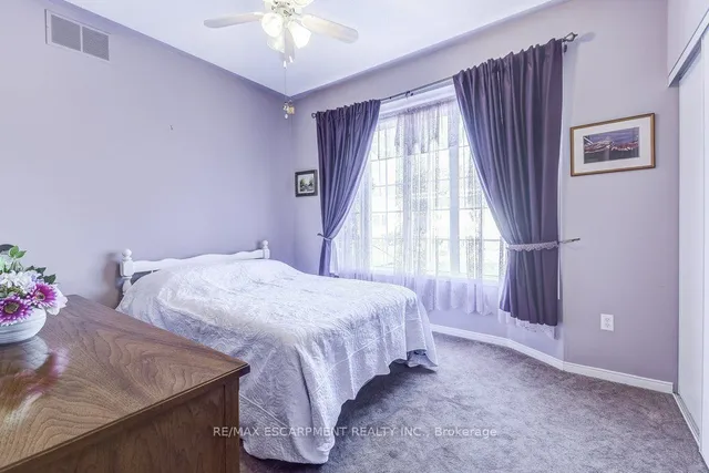 Additional property image - 192 SILVERBIRCH Blvd