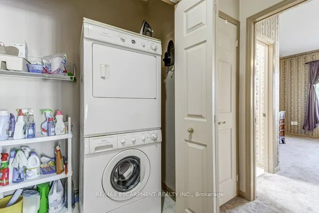 Additional property image - 192 SILVERBIRCH Blvd
