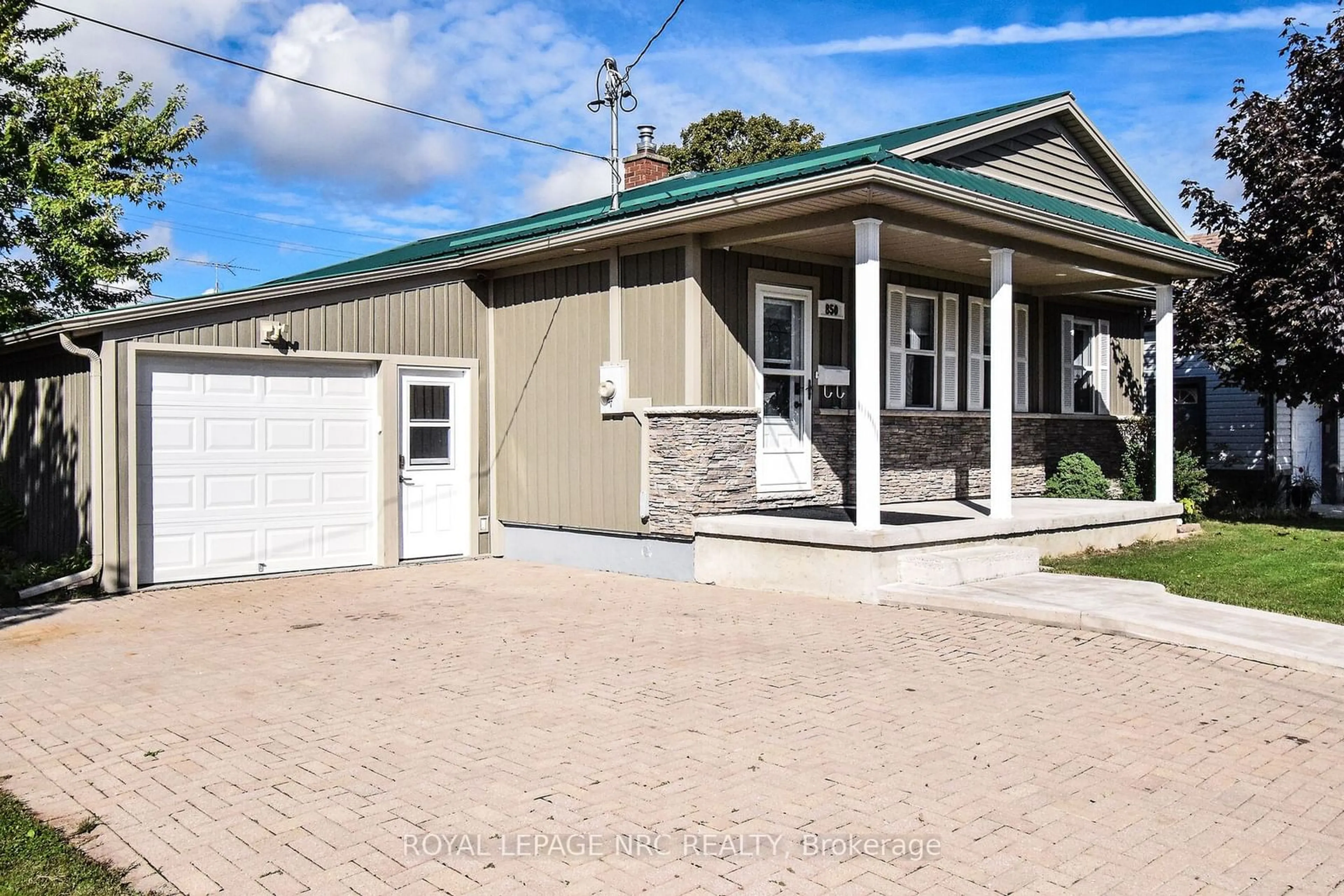 Frontside or backside of a home, cottage for 850 David St, Welland Ontario L3B 2C3