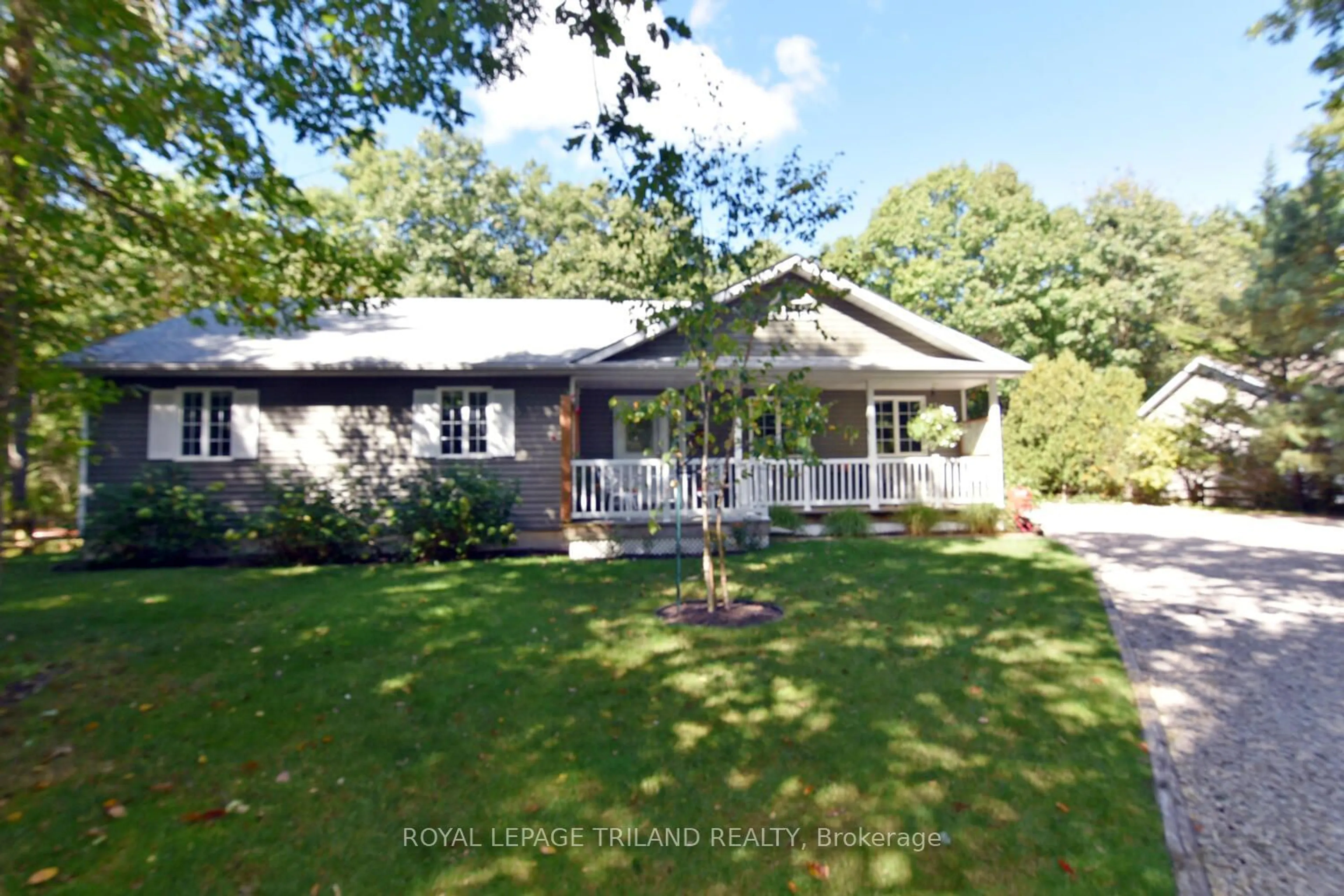 Frontside or backside of a home, cottage for 8846 Timberwood Tr, Lambton Shores Ontario N0M 1T0