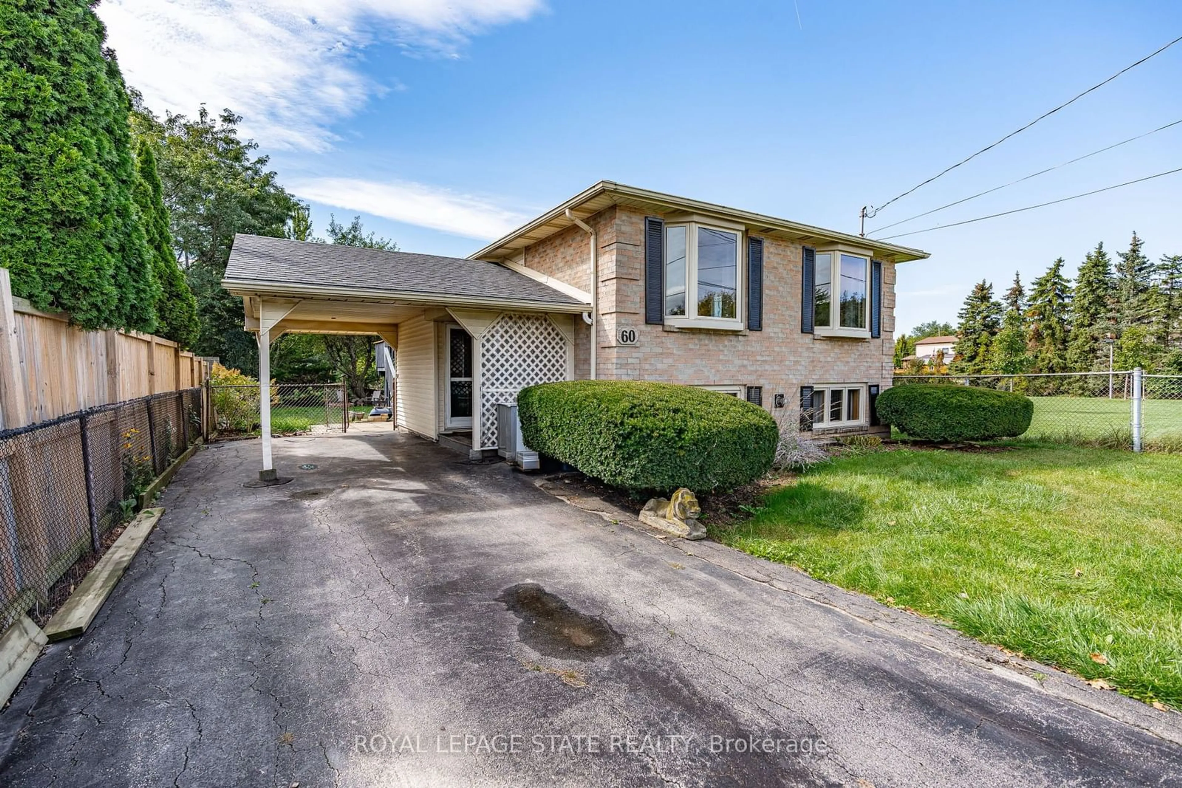 Frontside or backside of a home for 60 Fraser St, Haldimand Ontario N3W 1J9