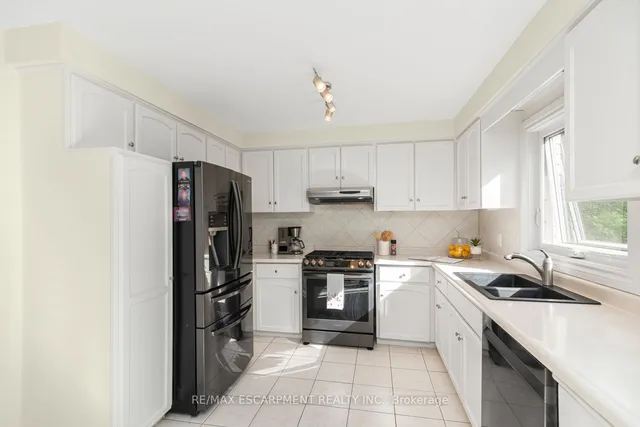 Additional property image - 88 Gatestone Dr