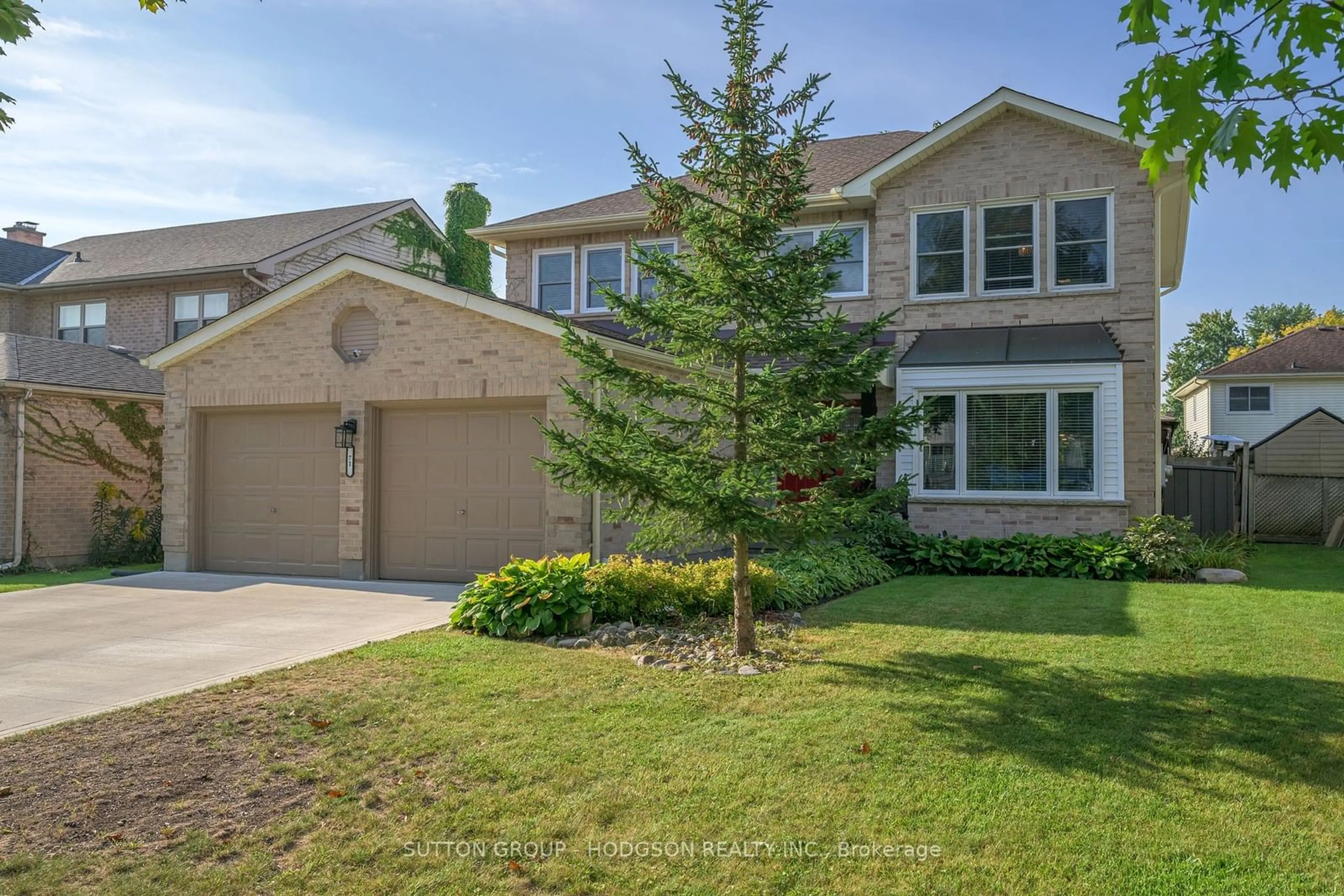 Frontside or backside of a home, the street view for 71 Laurel Cres, London Ontario N6H 4X5