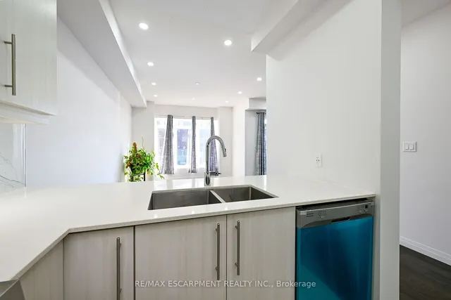 Additional property image - 30 Time Square Blvd Unit 70