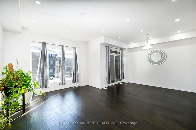 Additional property image - 30 Time Square Blvd Unit 70