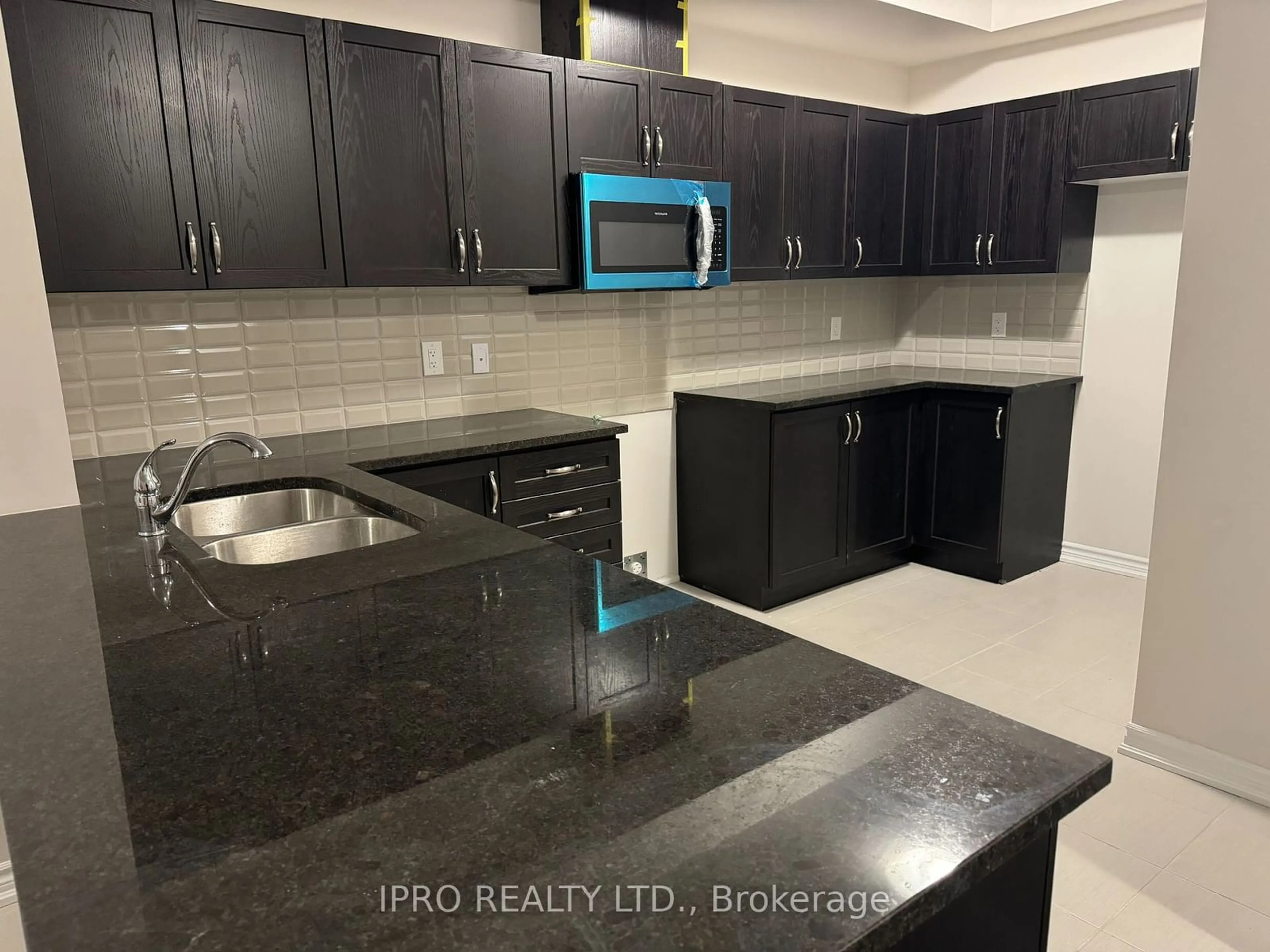 Standard kitchen, wood floors for 677 Park Rd #133, Brantford Ontario N3R 0C2