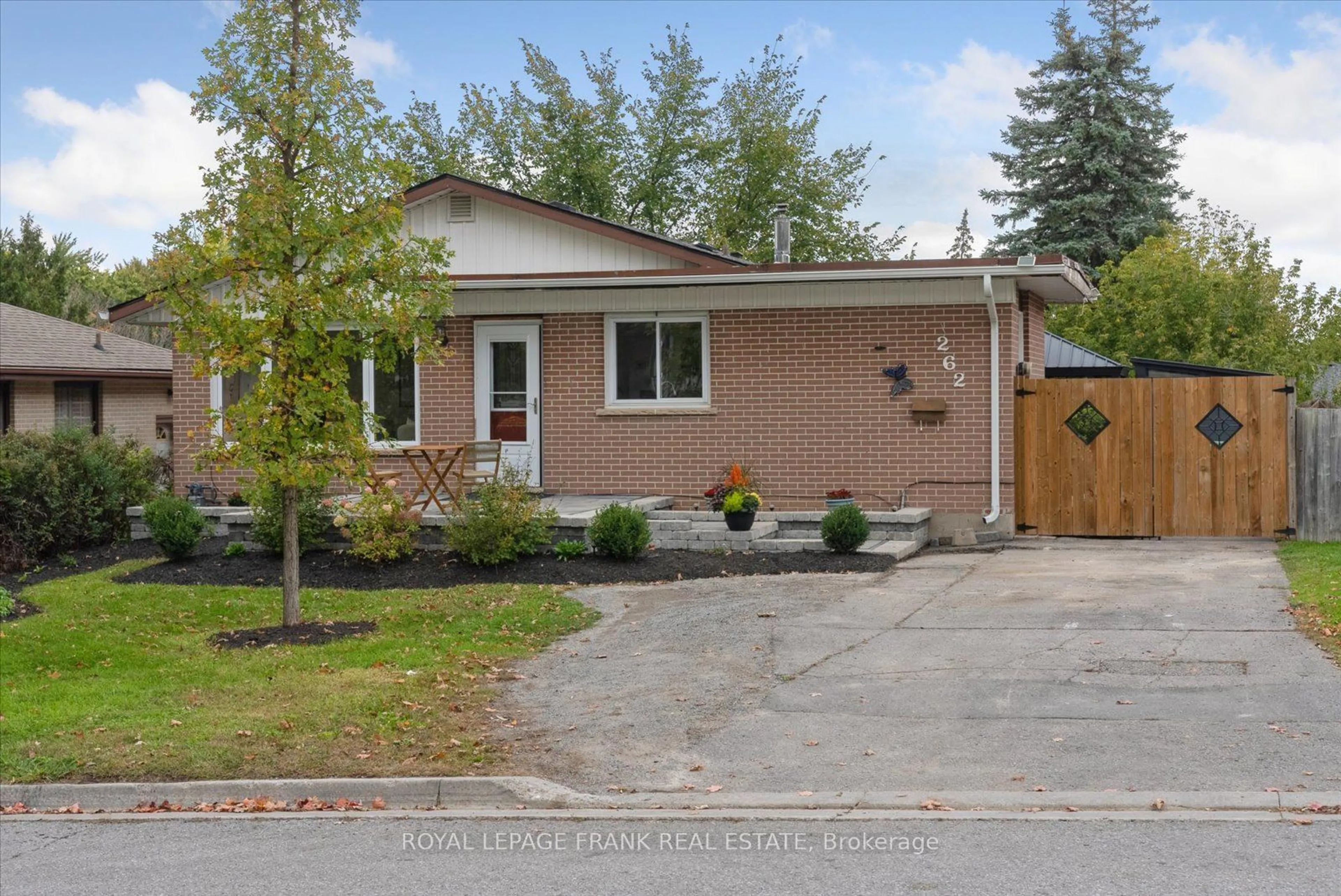 Frontside or backside of a home, the street view for 262 Riverview Hts, Peterborough Ontario K9J 1B2