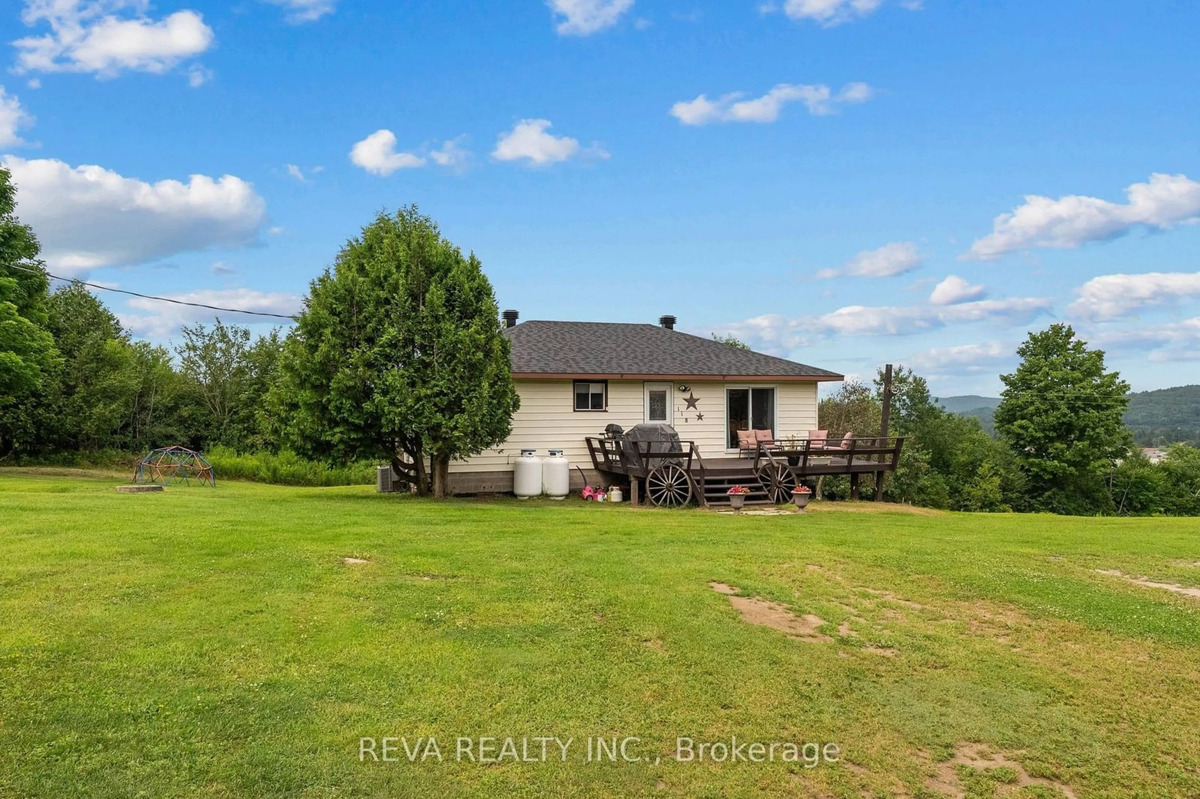 Frontside or backside of a home, cottage for 118 Moore Lane, Bancroft Ontario K0L 1C0