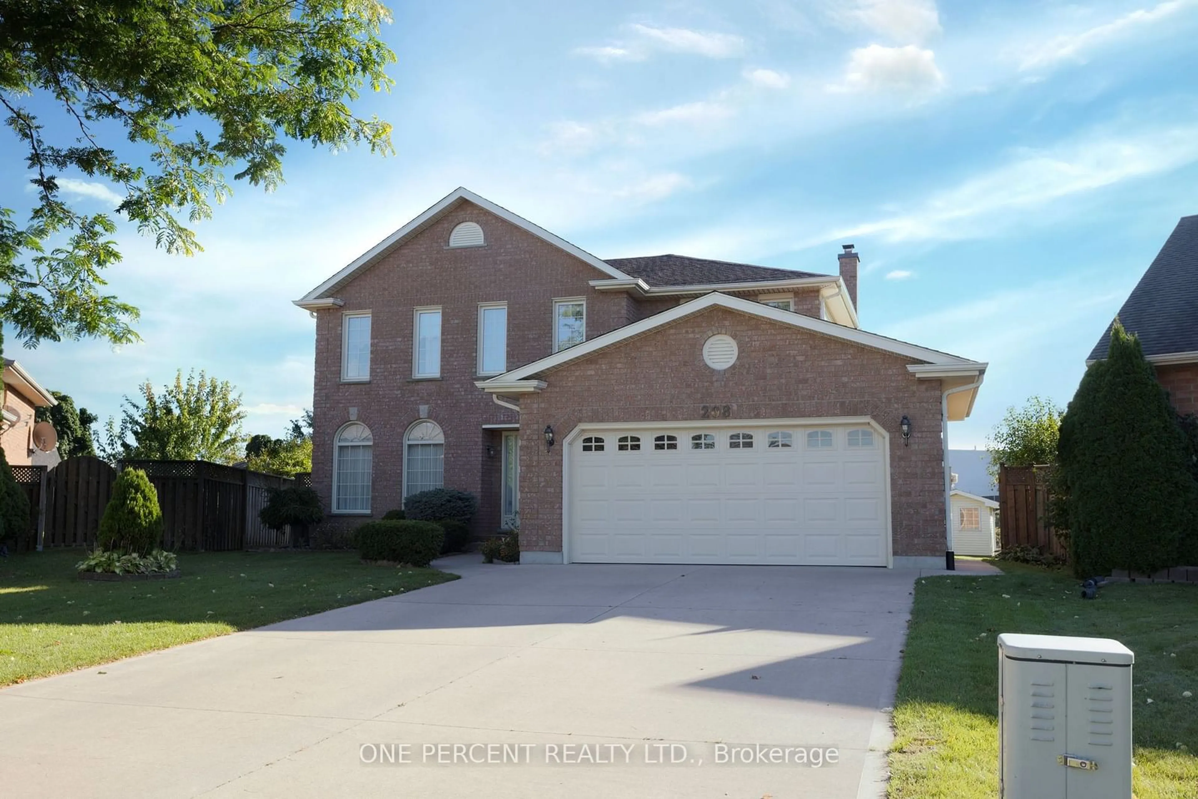 Frontside or backside of a home, the street view for 208 Josselyn Pl, London Ontario N6E 3V2