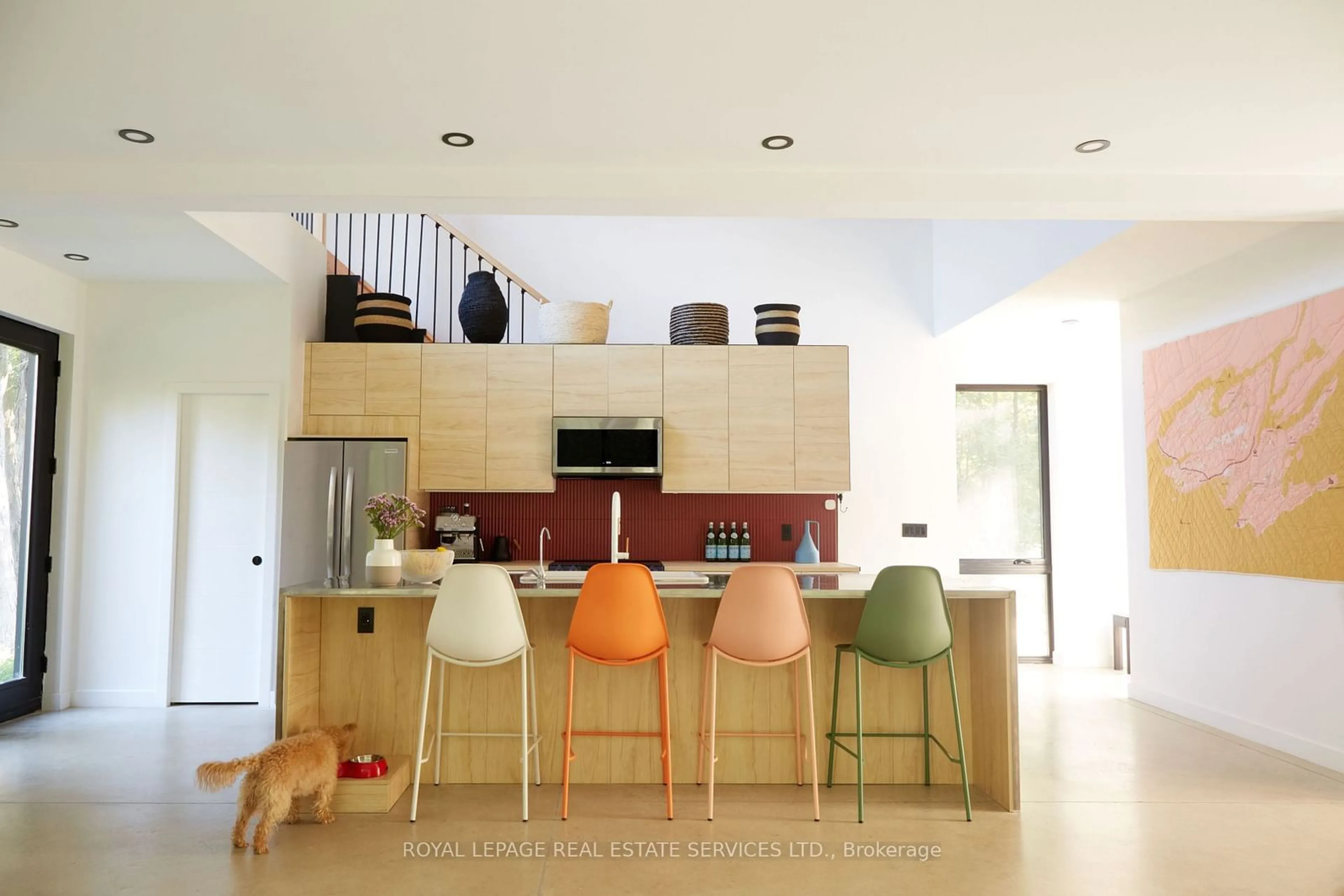 Contemporary kitchen, unknown for 372 Prinyers Cove Cres, Prince Edward County Ontario K0K 2T0