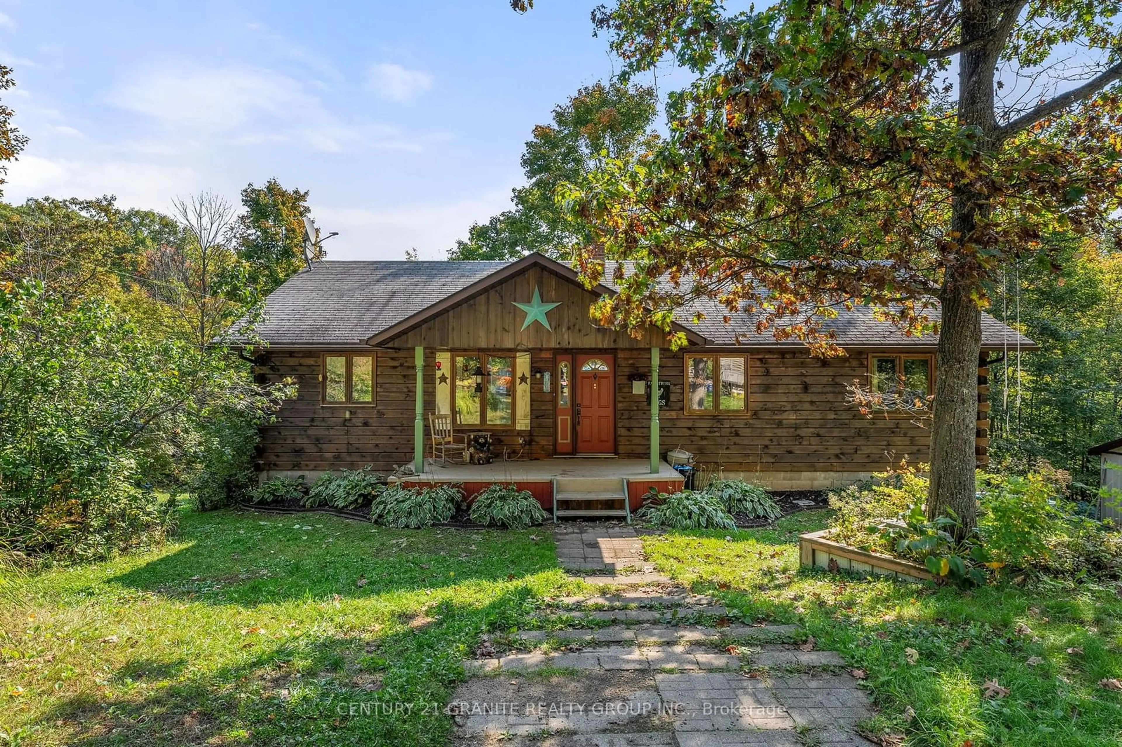 Frontside or backside of a home, cottage for 81 Lakeview Rd, Bancroft Ontario K0L 1C0