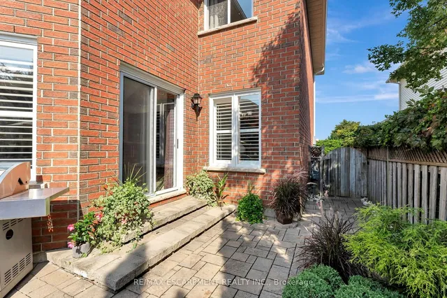 Additional property image - 19 Falconridge Dr