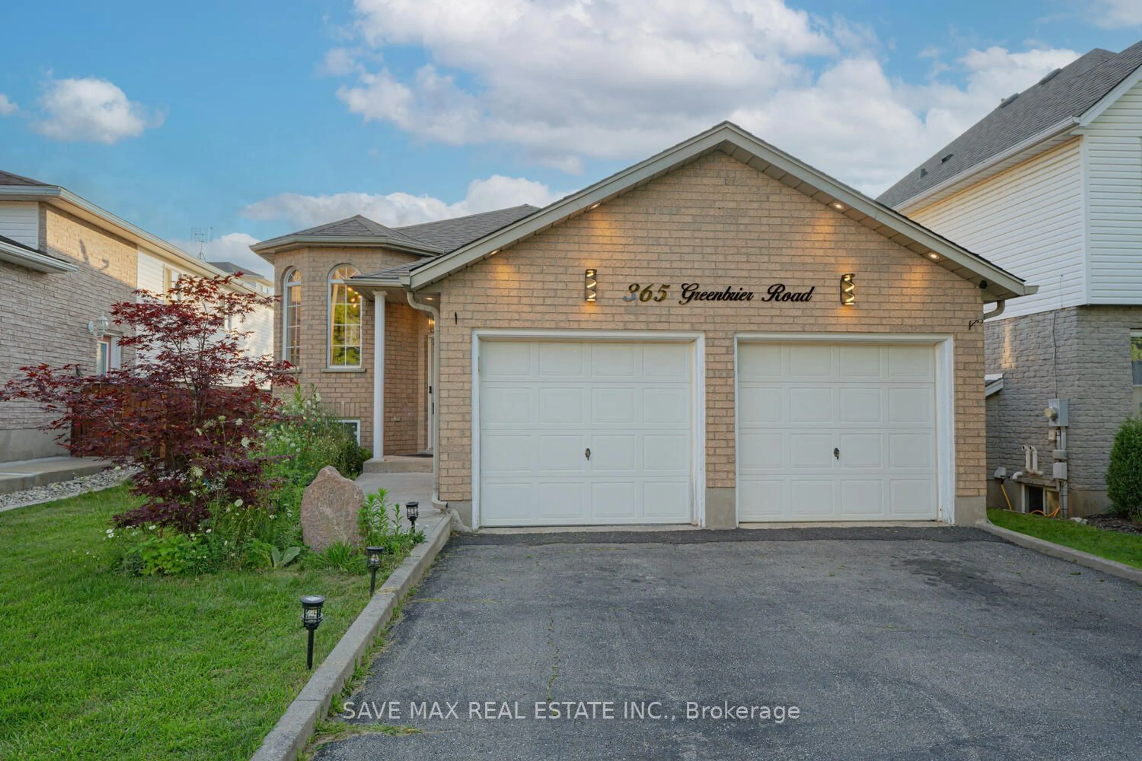 Frontside or backside of a home, cottage for 365 Greenbrier Rd, Cambridge Ontario N1P 1C1