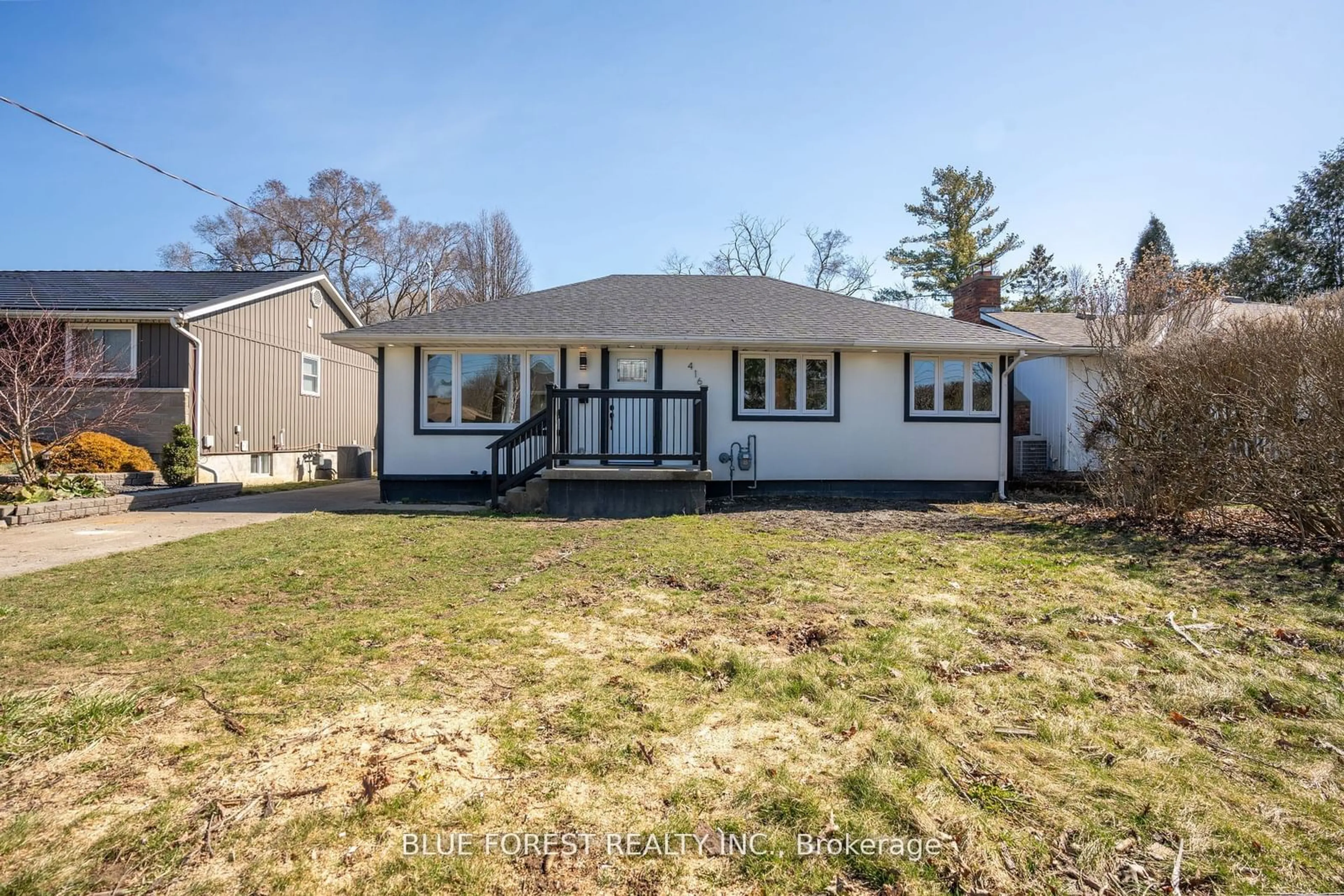 Frontside or backside of a home, the fenced backyard for 416 INDIAN CREEK Rd, Chatham-Kent Ontario N7M 2E2