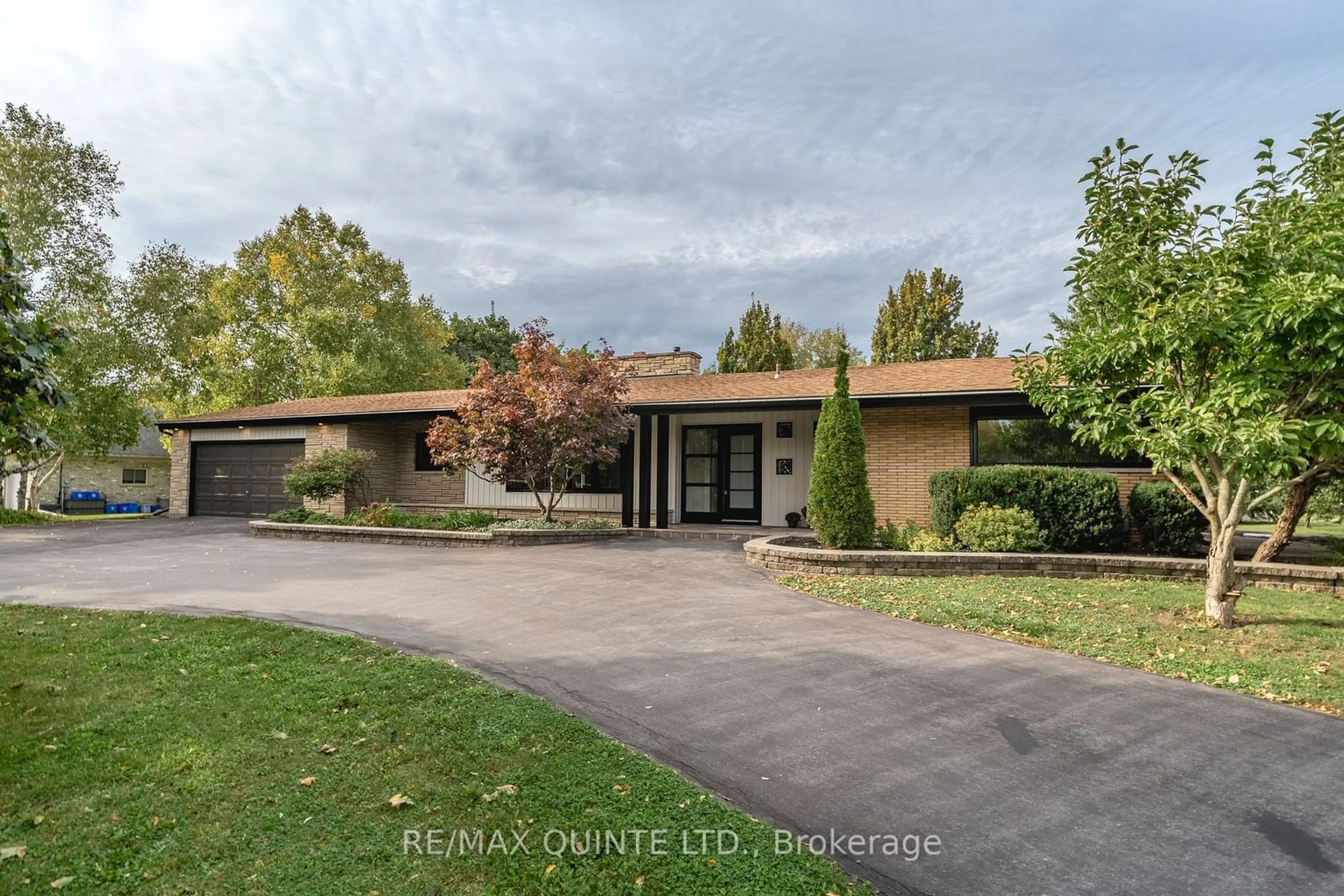 Frontside or backside of a home, the street view for 71 Maitland Dr, Belleville Ontario K8N 4Z5