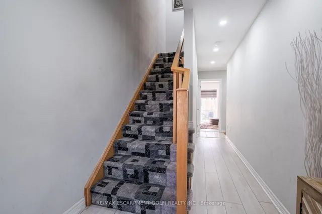 Additional property image - 4 Rapids Lane