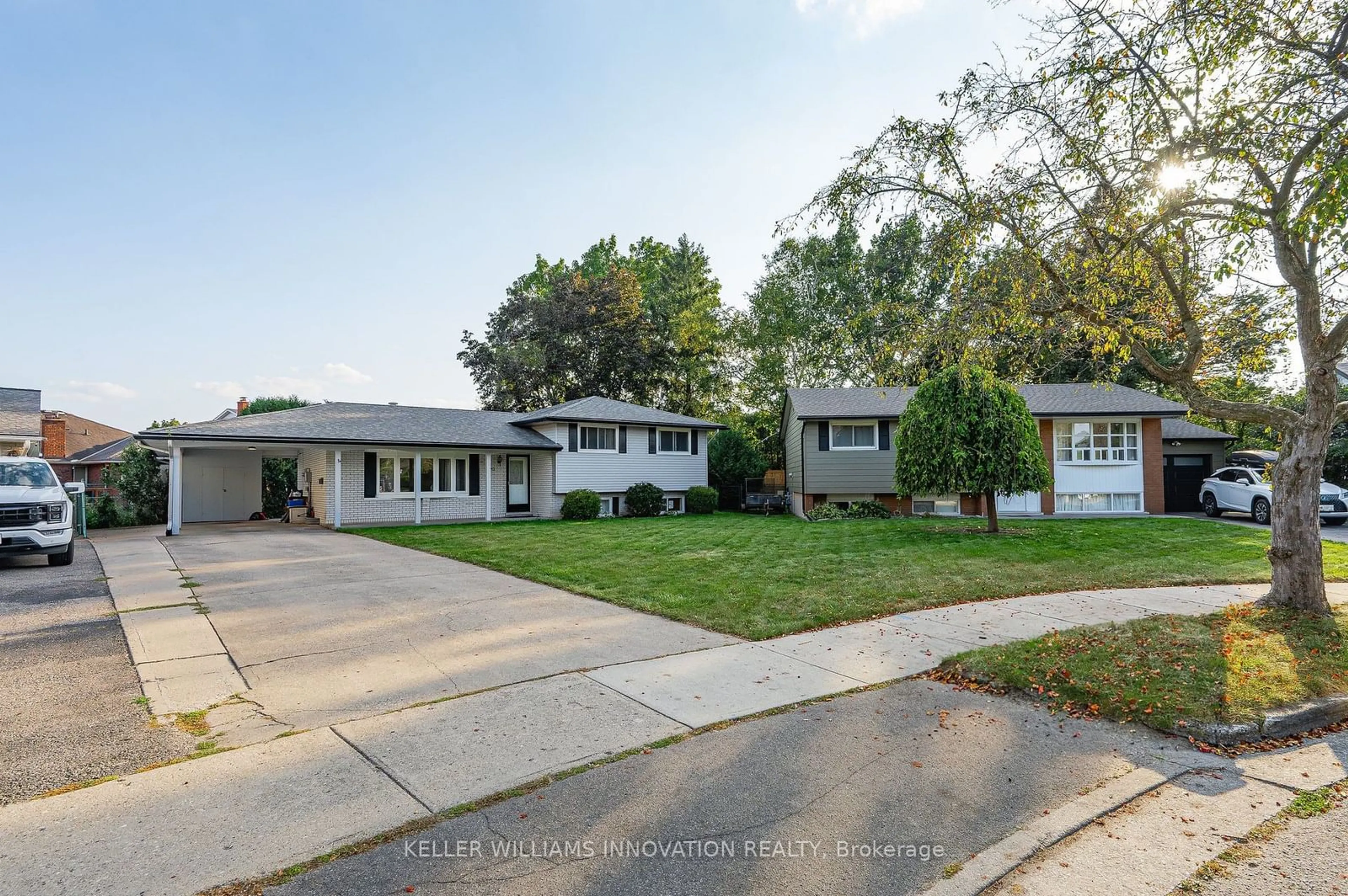 Frontside or backside of a home, the street view for 20 Lambert Pl, Kitchener Ontario N2A 1N1