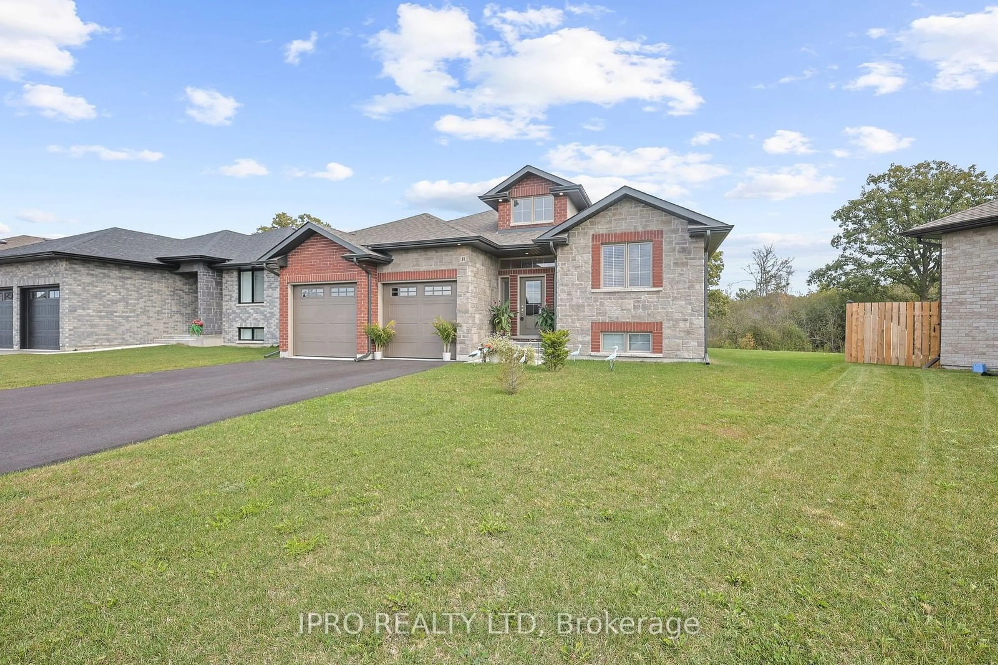 Frontside or backside of a home, the street view for 11 CATTAIL Cres, Quinte West Ontario K8V 0J3