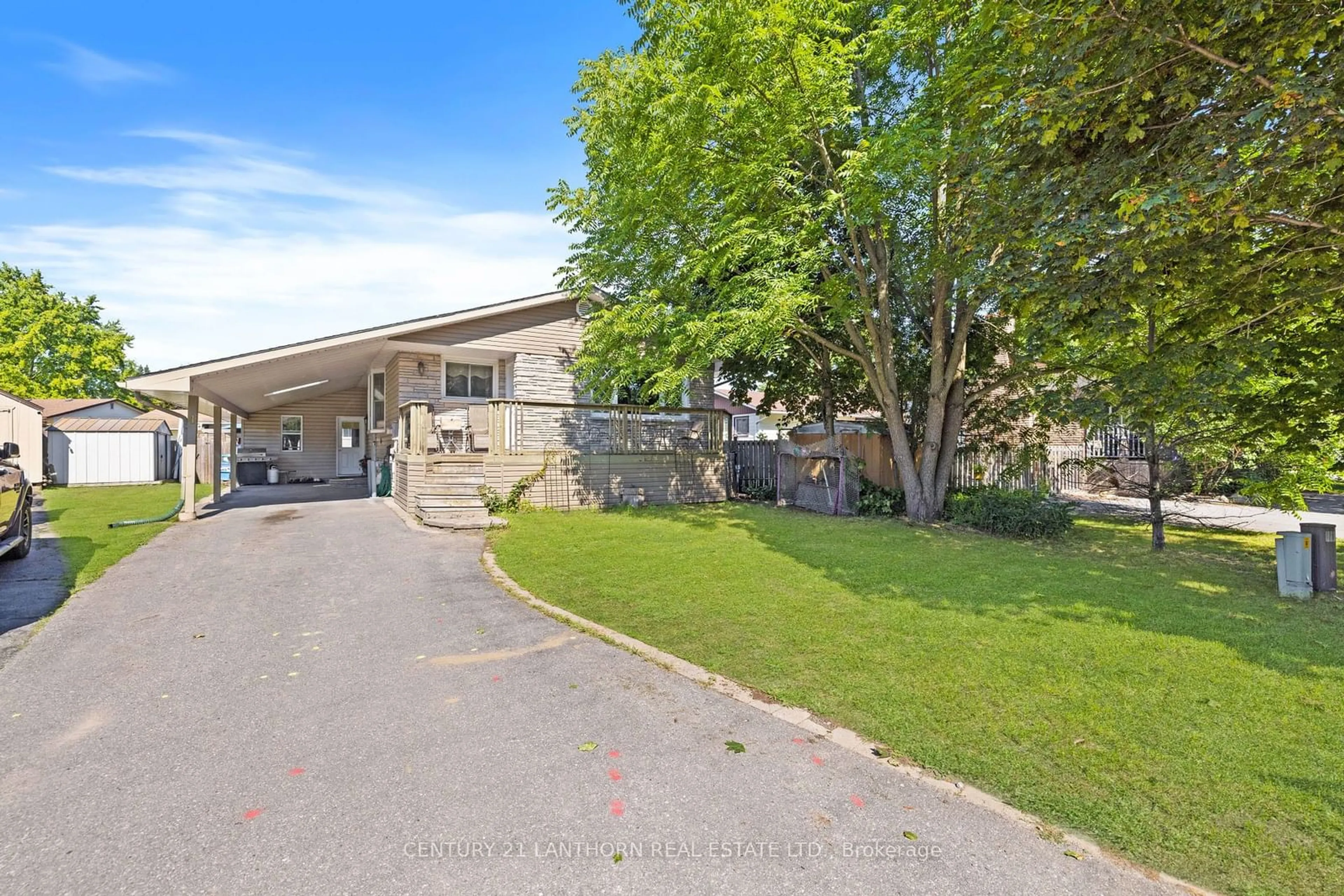 A pic from exterior of the house or condo for 4 Stephen Cres, Quinte West Ontario K8V 6B8