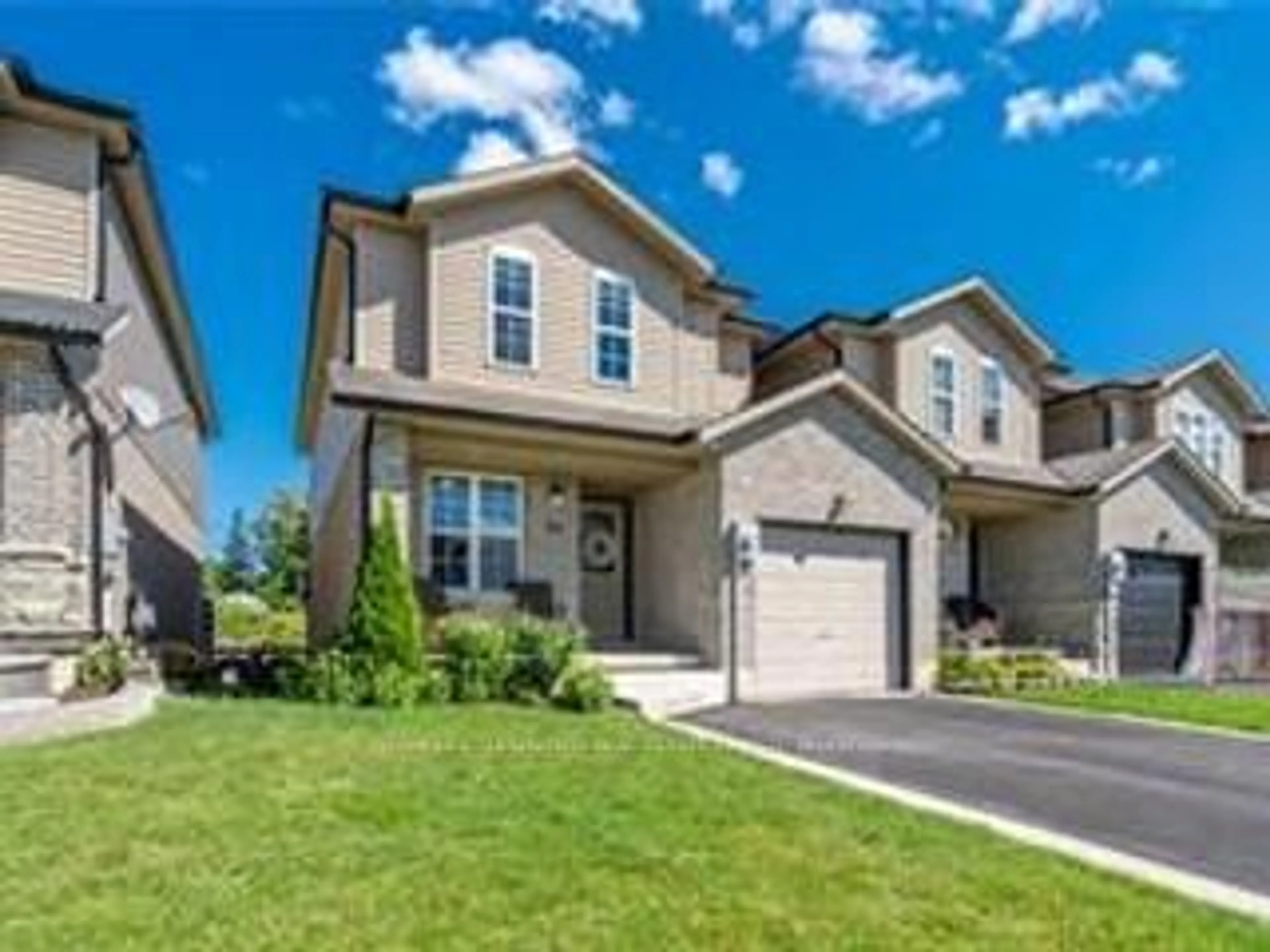 Frontside or backside of a home, cottage for 59 Thames Way, Hamilton Ontario L0R 1W0