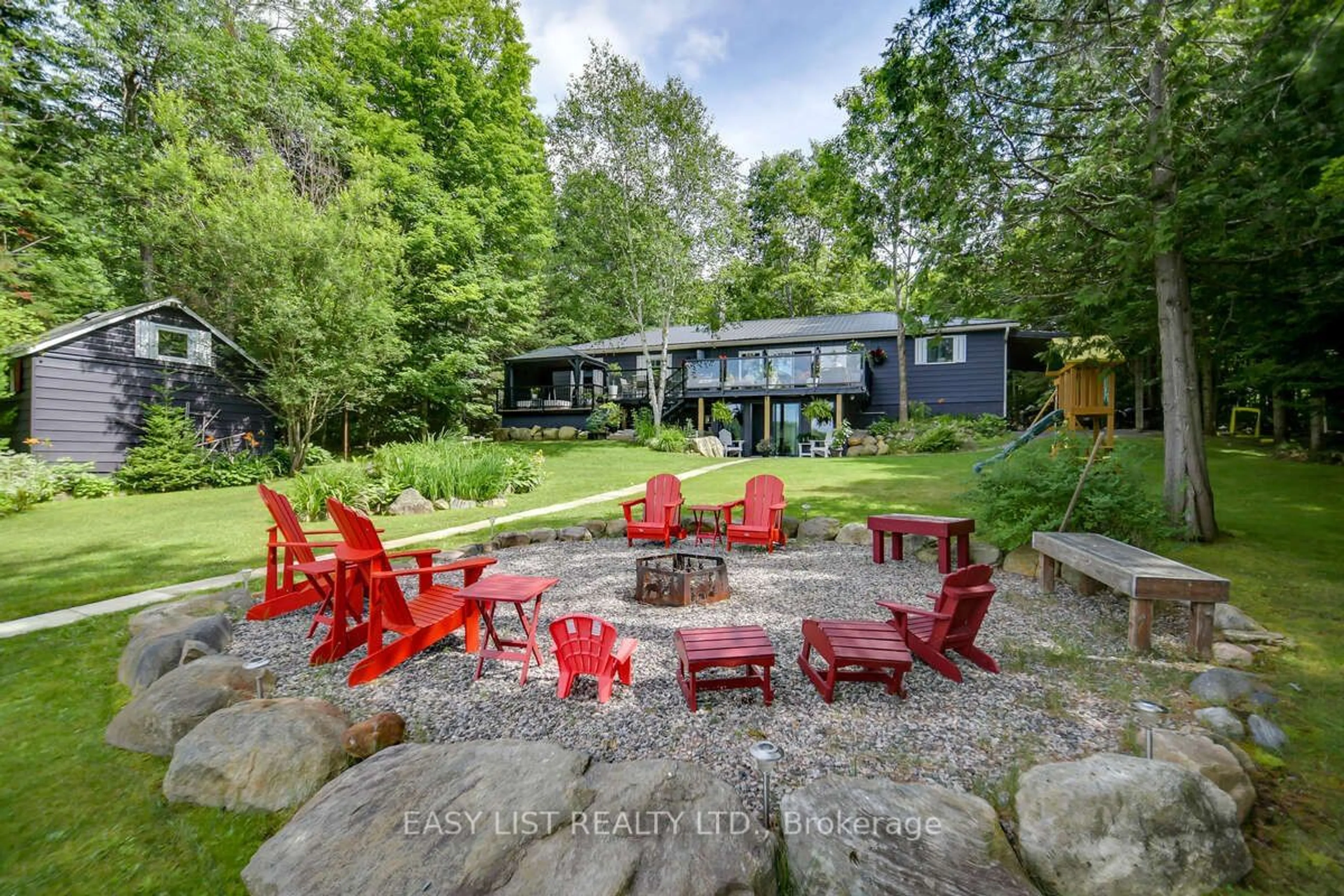 Patio, cottage for 889 Bay Lake Rd, Perry Ontario P0A 1J0