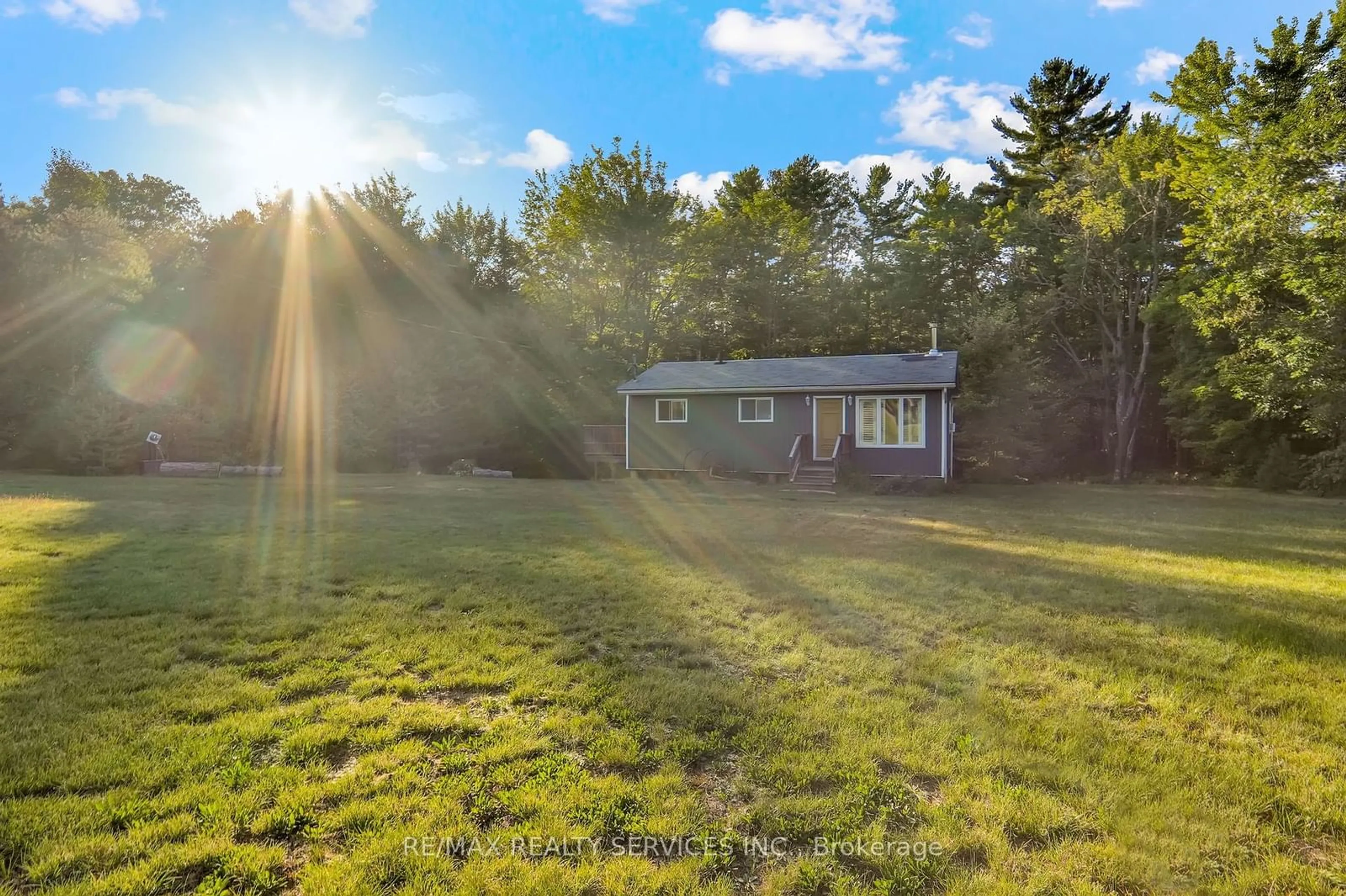 A pic from exterior of the house or condo, cottage for 3433 Flinton Rd, Addington Highlands Ontario K0H 1P0