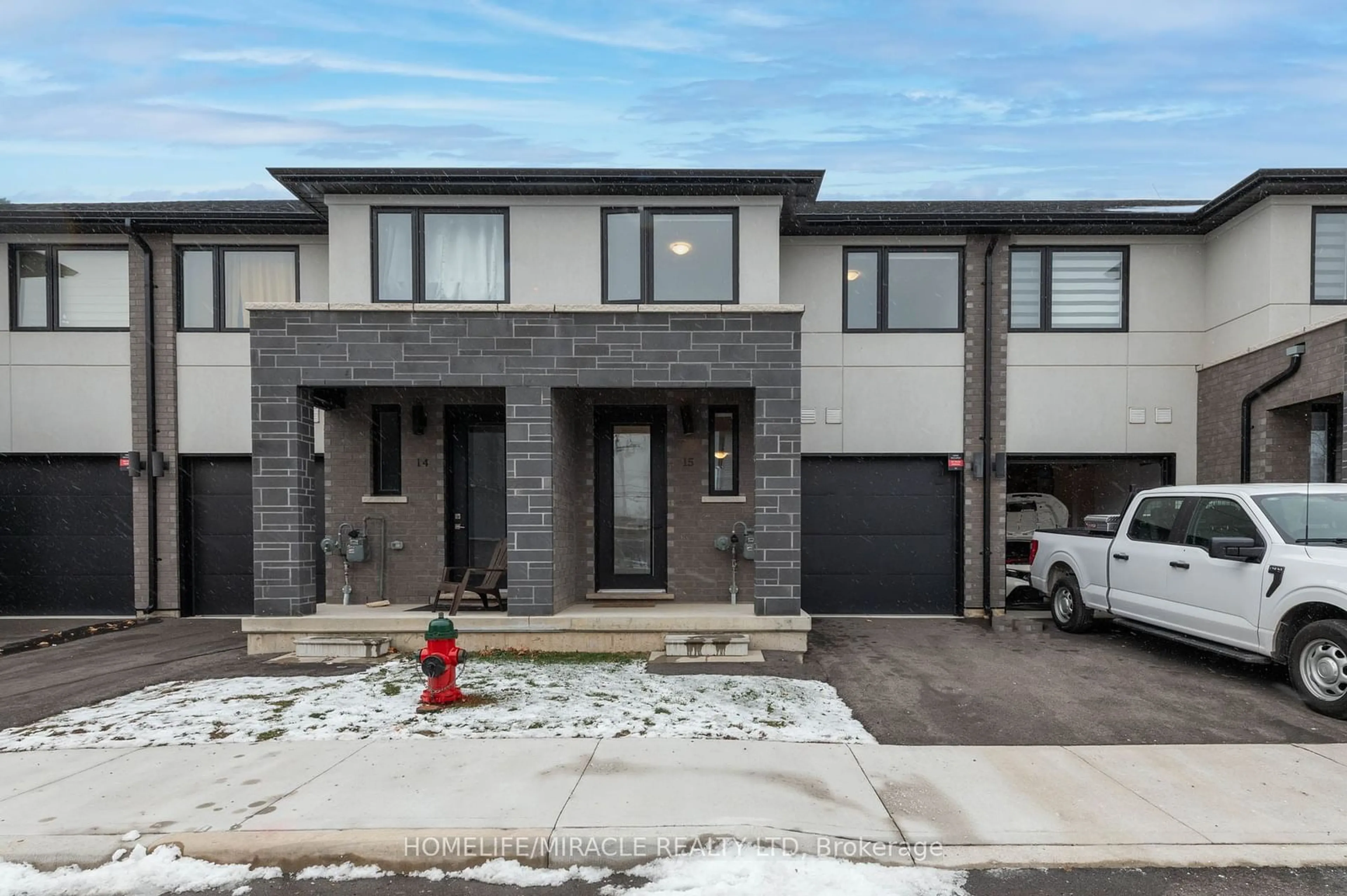 Home with brick exterior material for 166 MOUNT ALBION Rd #15, Hamilton Ontario L8K 5S8