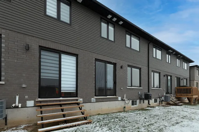 Primary image of 166 MOUNT ALBION Rd Unit 15