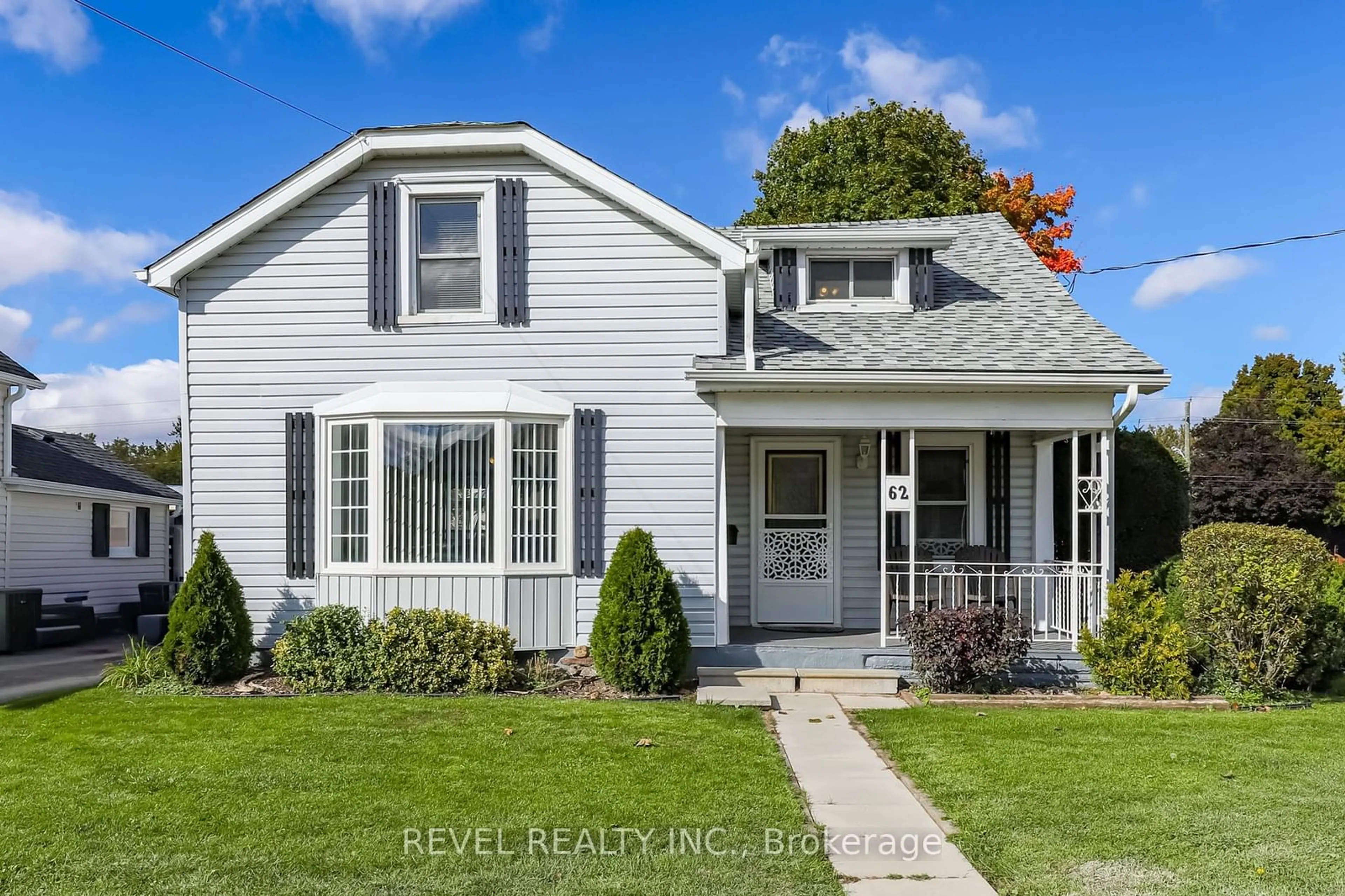 Frontside or backside of a home, cottage for 62 King St, Kawartha Lakes Ontario K9V 1C7